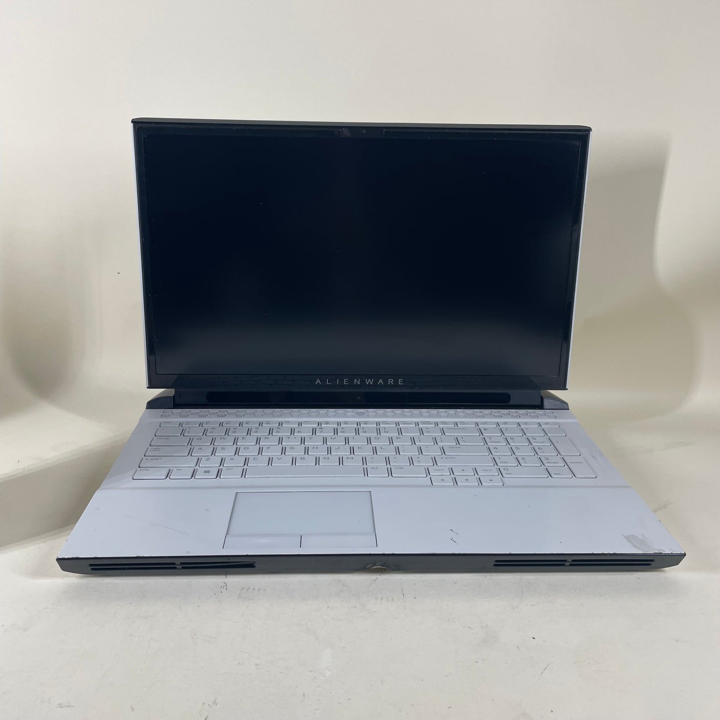 Alienware Area-51M R2 P38E 17.3" i7-10700k 3.8GHz 16GB RAM 1TB SSD 2070 Super