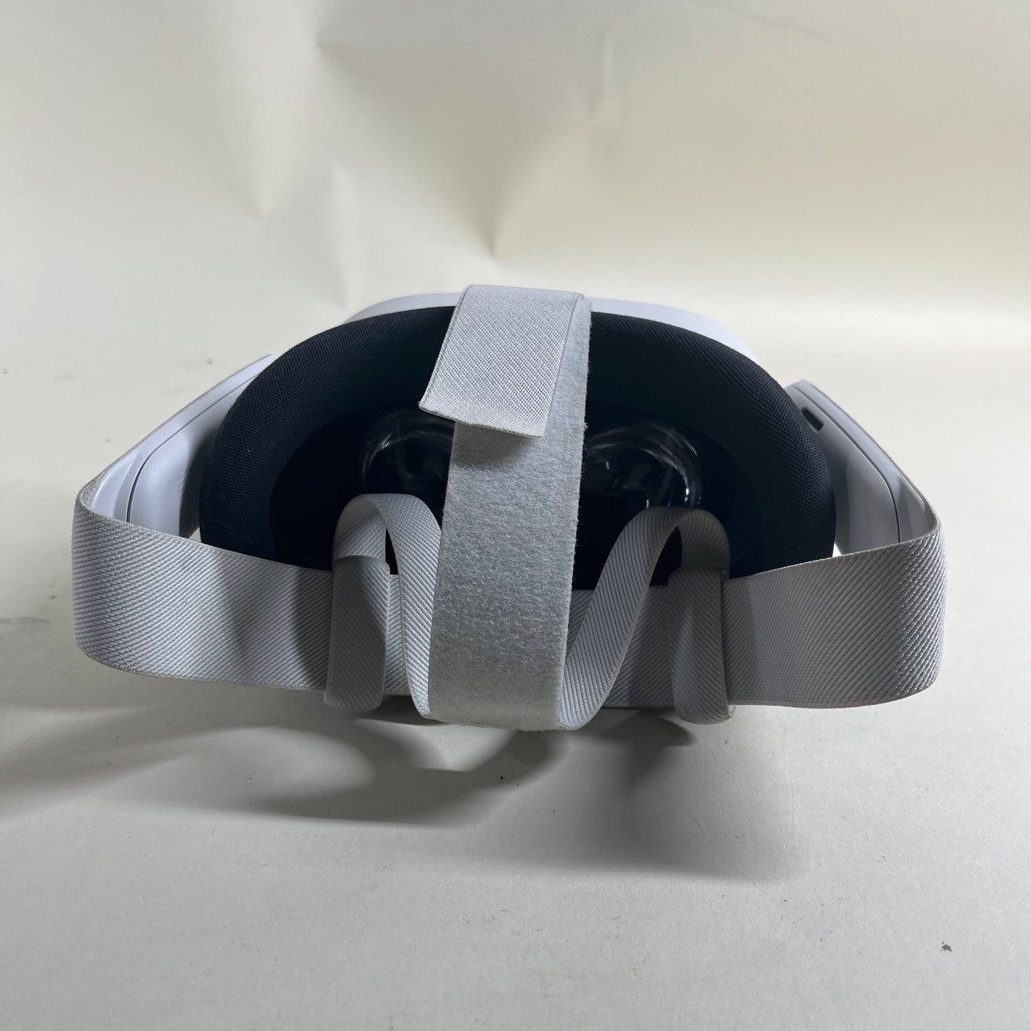 Meta Quest 3S 128GB Standalone All-in-One VR Headset KW49CM