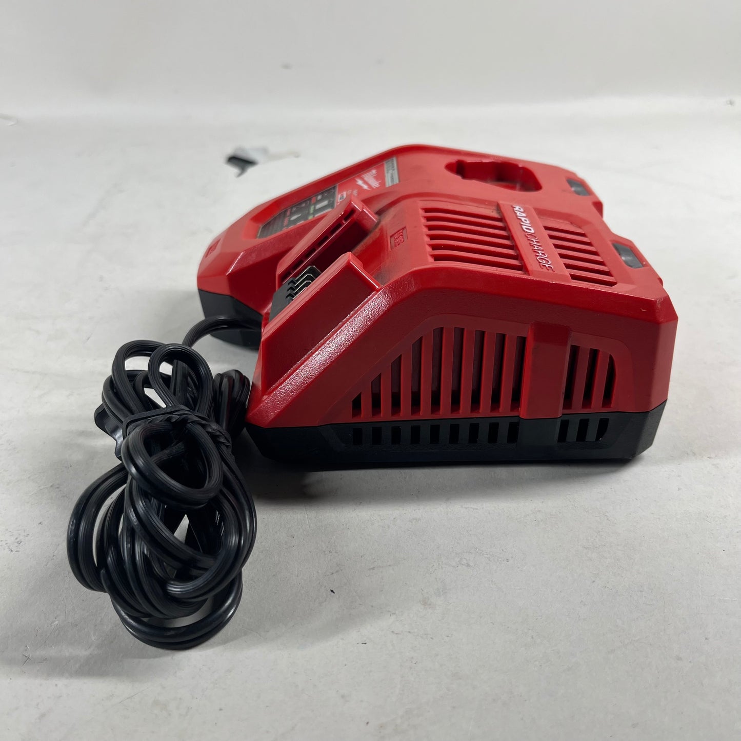 Milwaukee 48-59-1808 M12, M18 120V Battery Charger