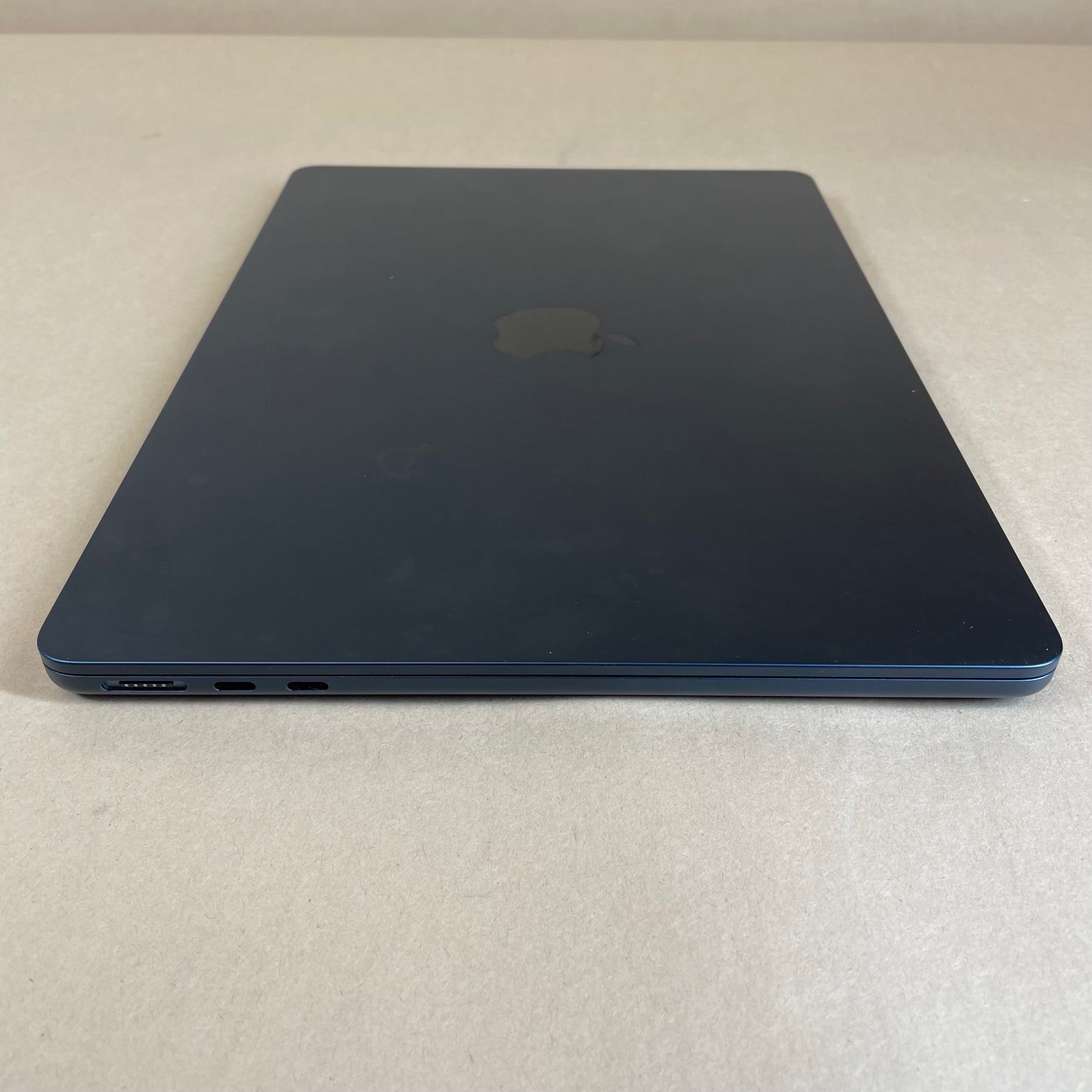 2024 Apple MacBook Air 13.6" M3 10C GPU 4.0GHz 16GB RAM 256GB SSD A3113