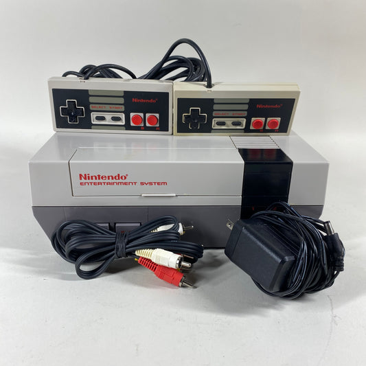 Nintendo Entertainment System NES Video Game Console NES-001 Gray
