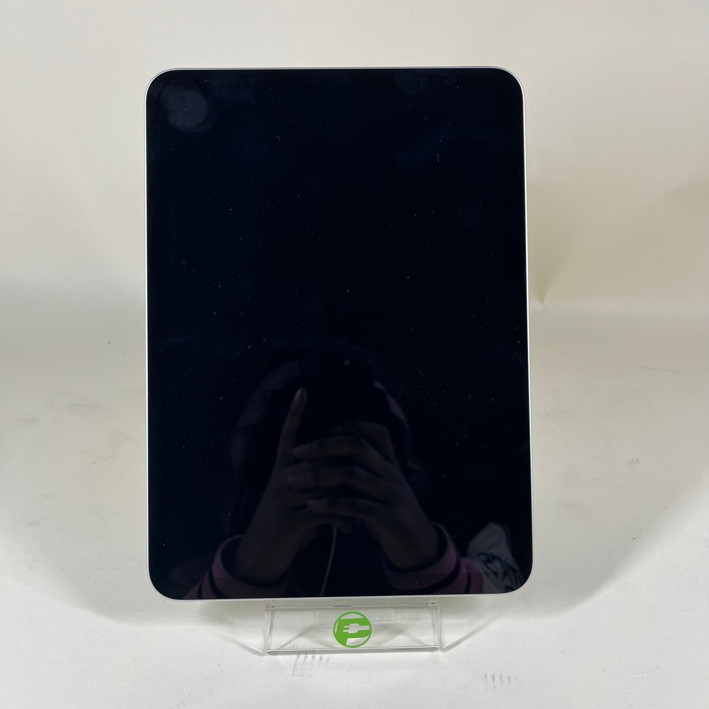 WiFi Only Apple iPad 10th Gen 64GB 18.4.1 SILVER MPQ03LL/A