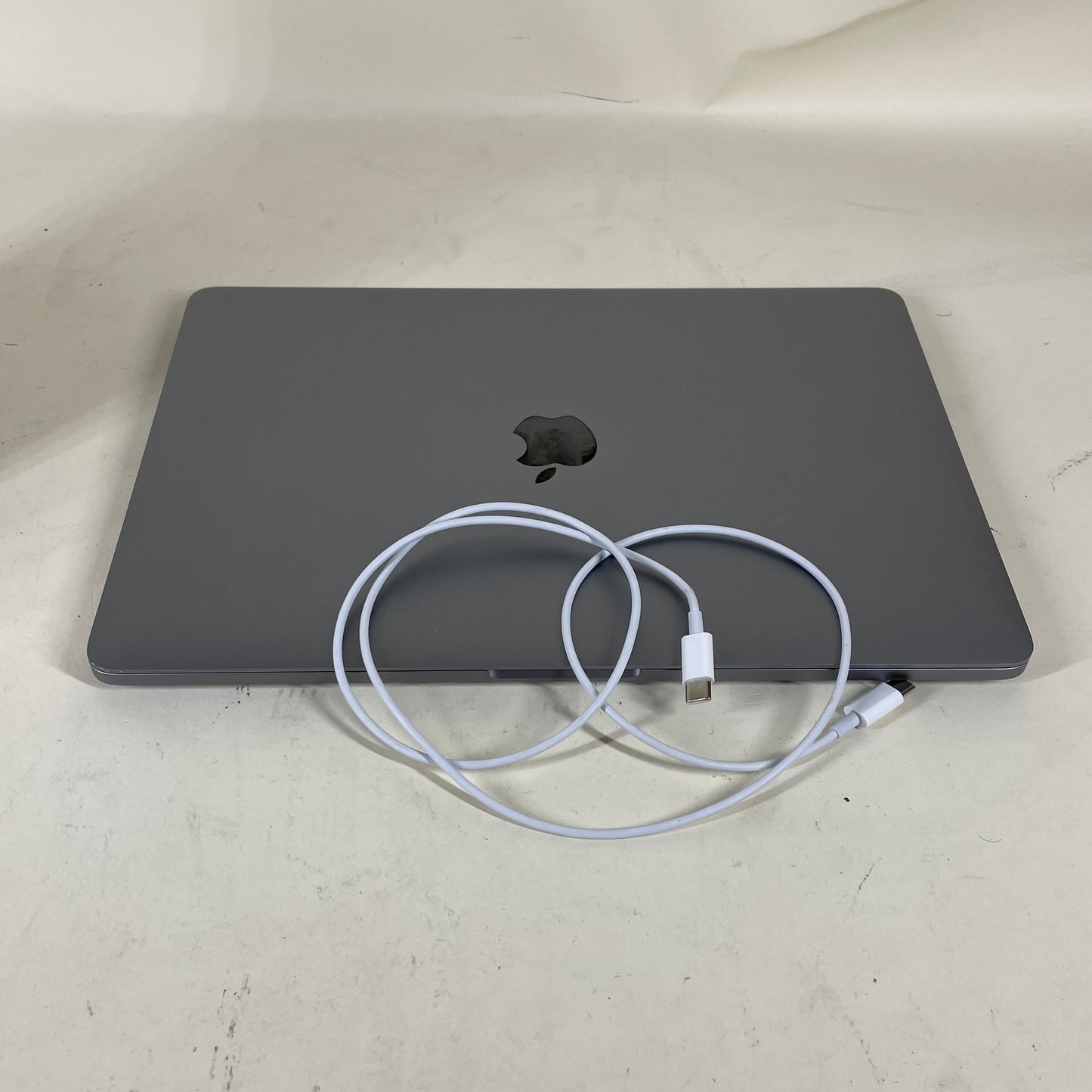 2020 Apple MacBook Pro 13.3" M1 8C GPU 3.2GHz 8GB RAM 256GB SSD A2338