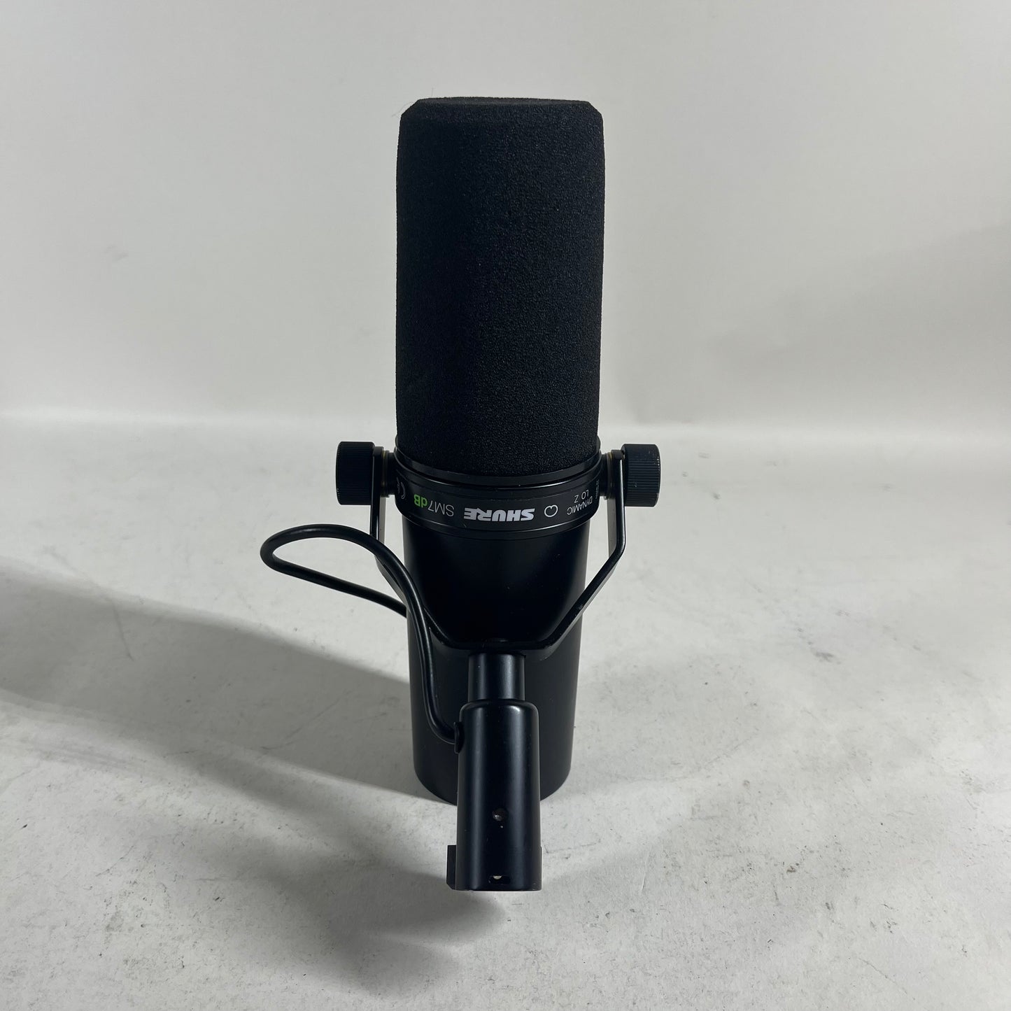 Shure SM7DB Dynamic Vocal Microphone With Built-In Preamp