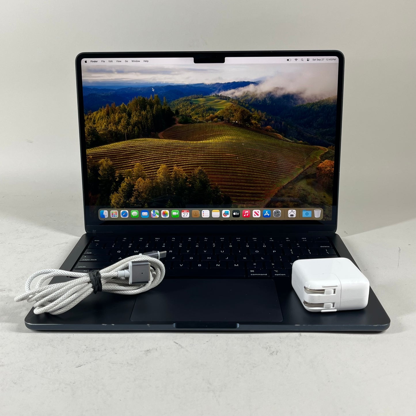 2022 Apple MacBook Air 13.6" M2 8C GPU 3.5GHz 8GB RAM 256GB SSD A2681