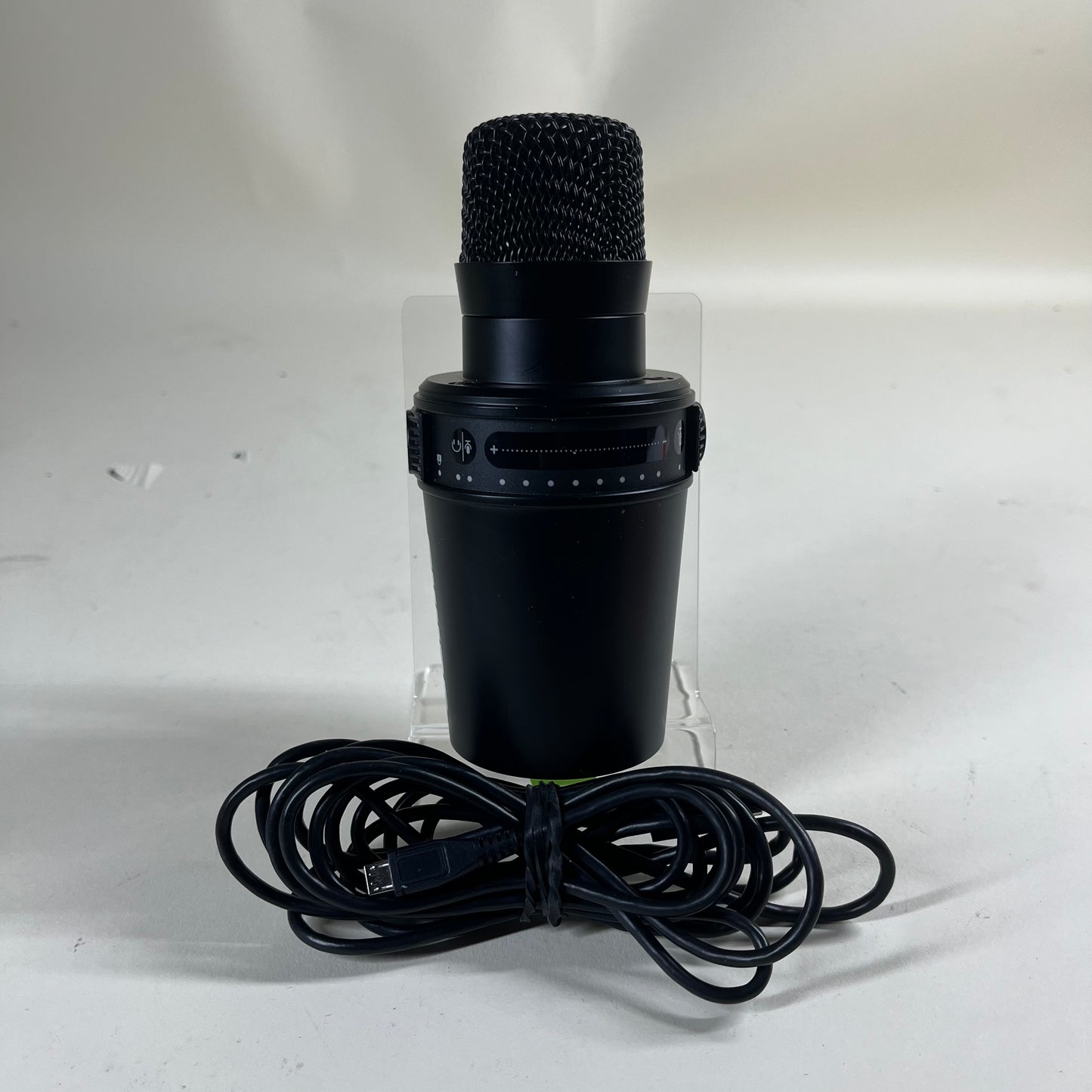 Shure MV7 50Hz to 16Khz Broadcast Dynamic Microphone