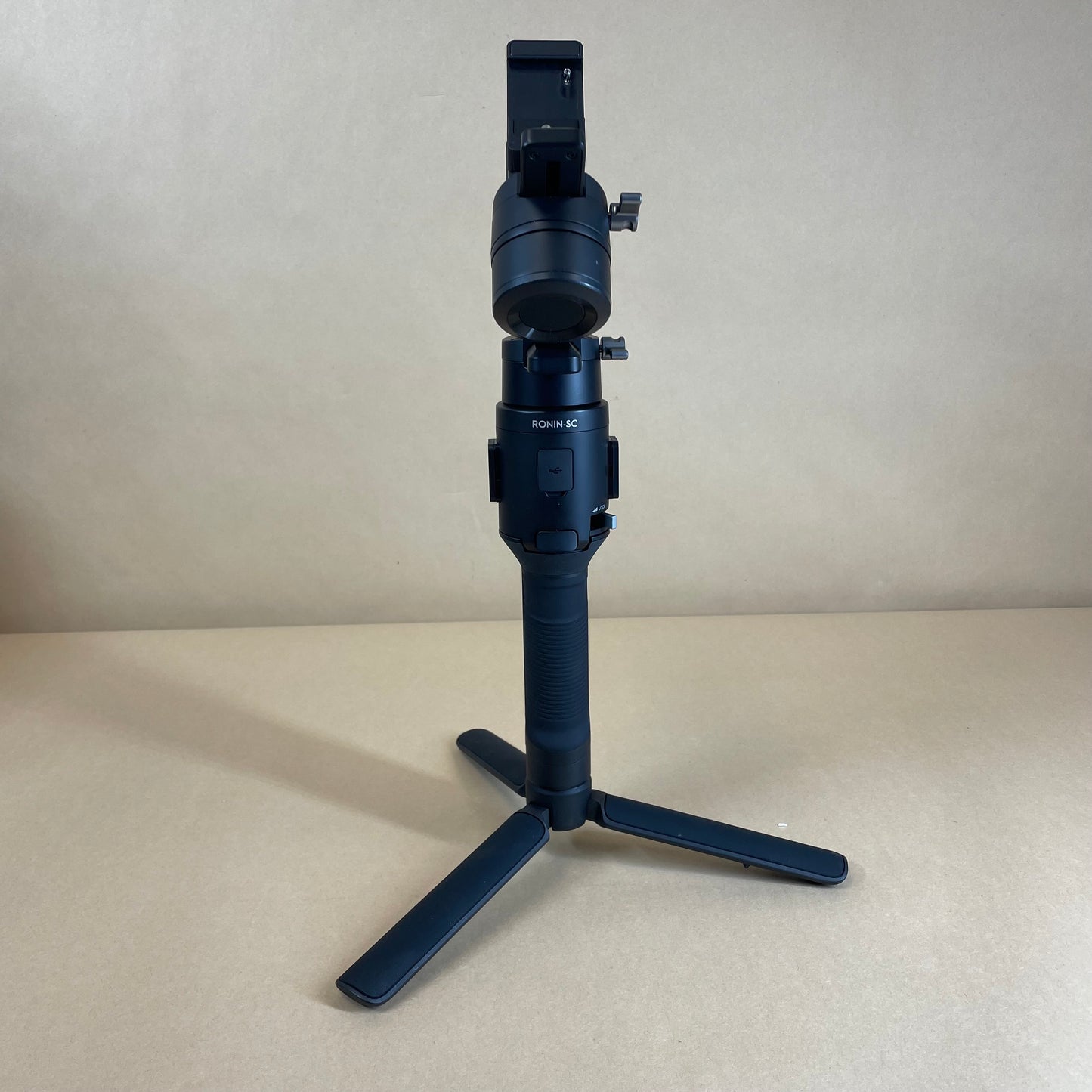DJI Ronin-SC 3-Axis Gimbal Stabilizer R18