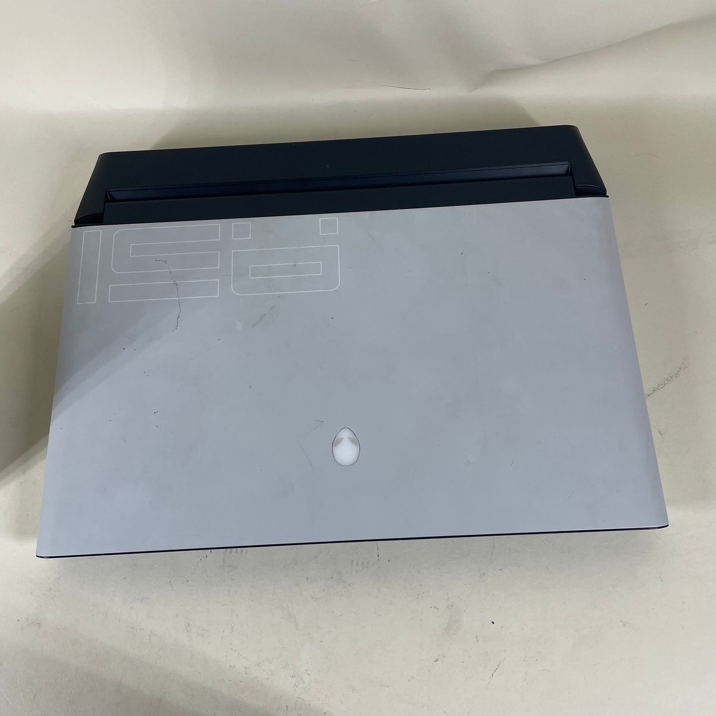 Alienware Area-51M R2 P38E 17.3" i7-10700k 3.8GHz 16GB RAM 1TB SSD 2070 Super