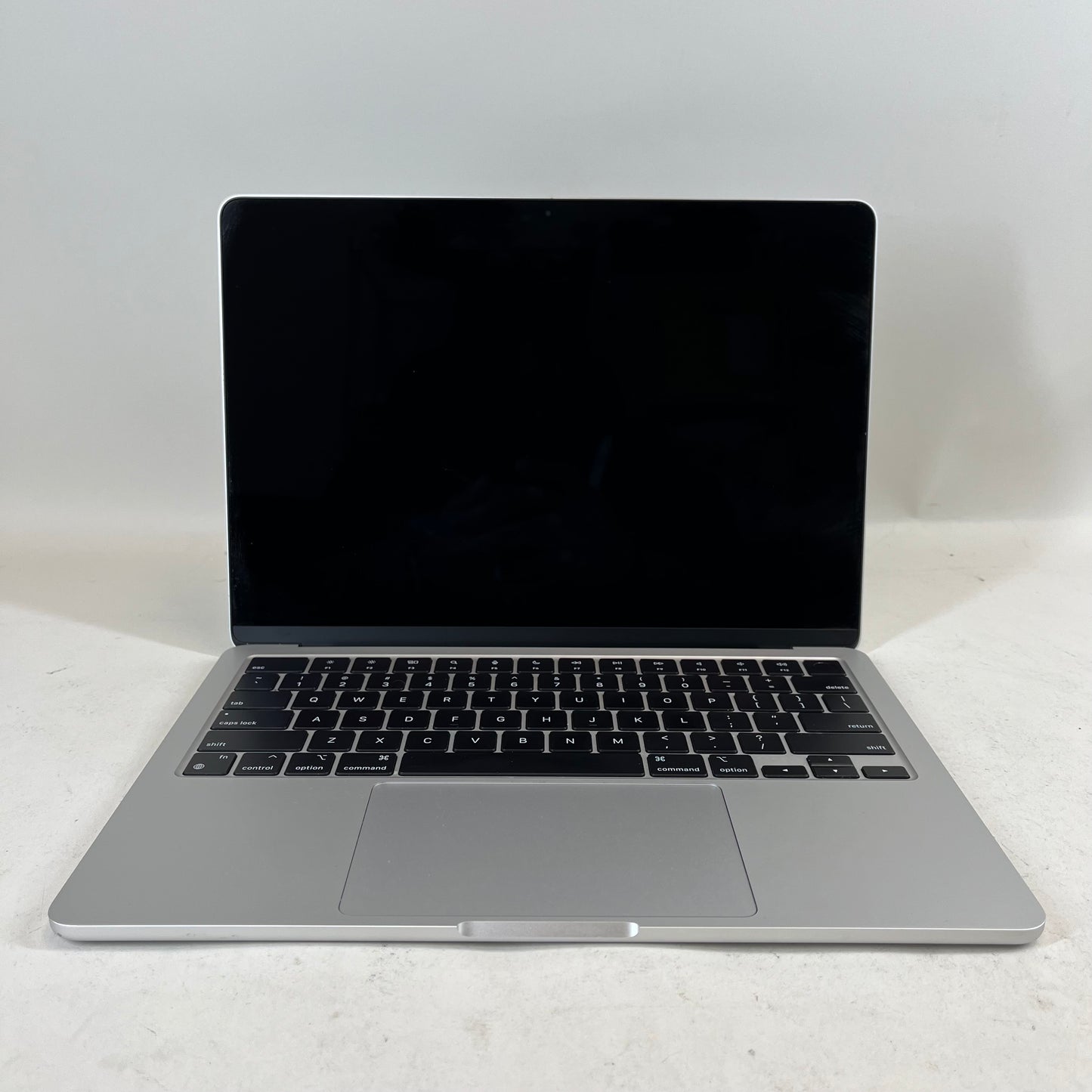 2022 Apple MacBook Air 13.6" M2 8C GPU 3.5GHz 8GB RAM 256GB SSD A2681
