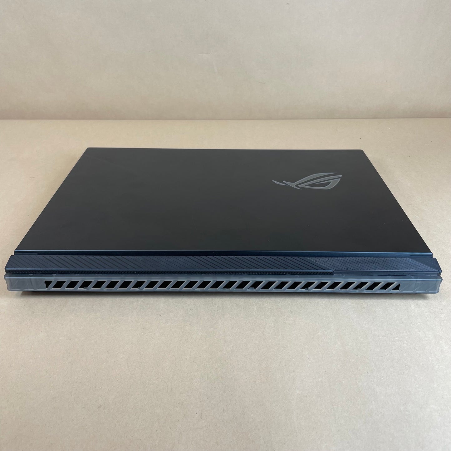 Asus ROG Strix Scar 18 G834 i9-14900HX 2.2GHz 64GB RAM 2TB SSD GeForce RTX 4090