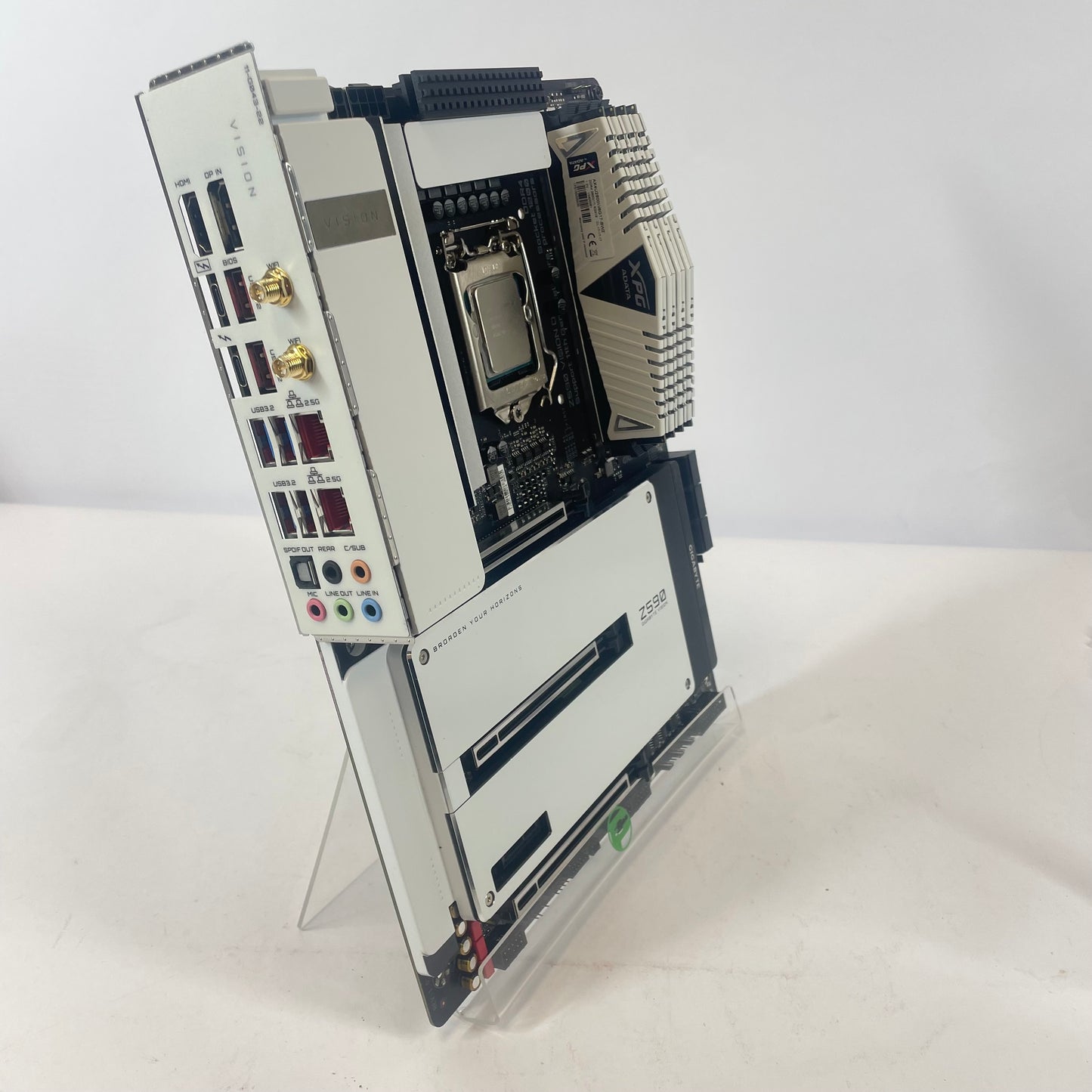 Gigabyte Z590 Vision D LGA 1200 i9 11th Gen ATX Intel 32GB RAM Motherboard Combo