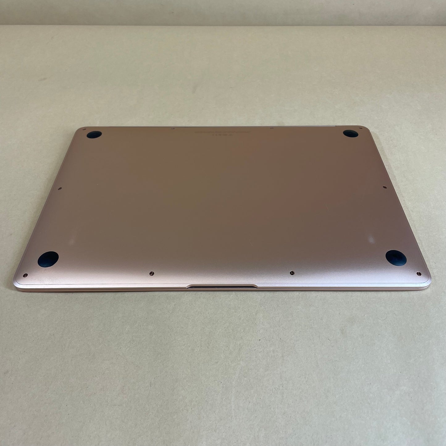 2020 Apple MacBook Air 13.3" M1 7C GPU 3.2GHz 8GB RAM 256GB SSD A2337