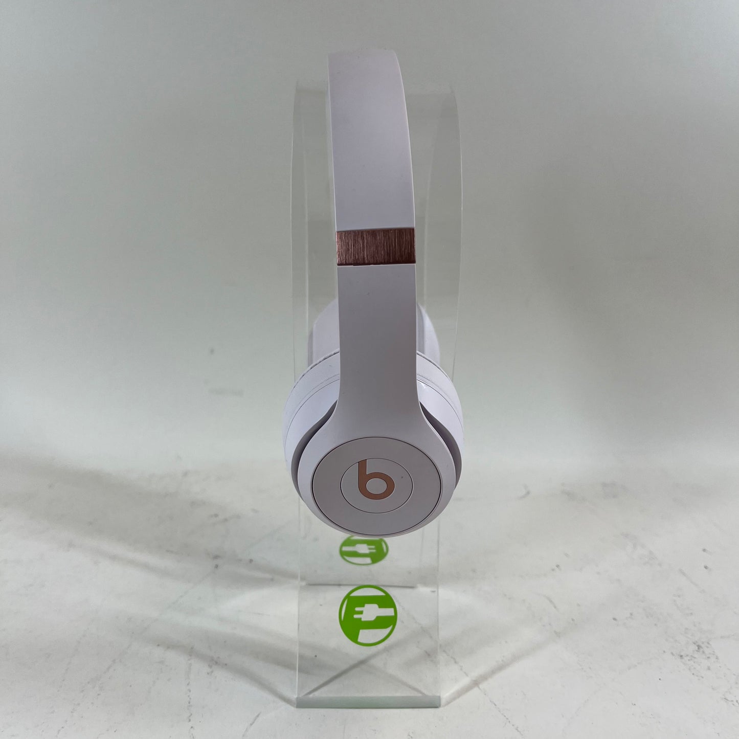 Beats Solo4 Wireless Over-Ear Bluetooth Headphones Cloud Pink MUW33LL/A