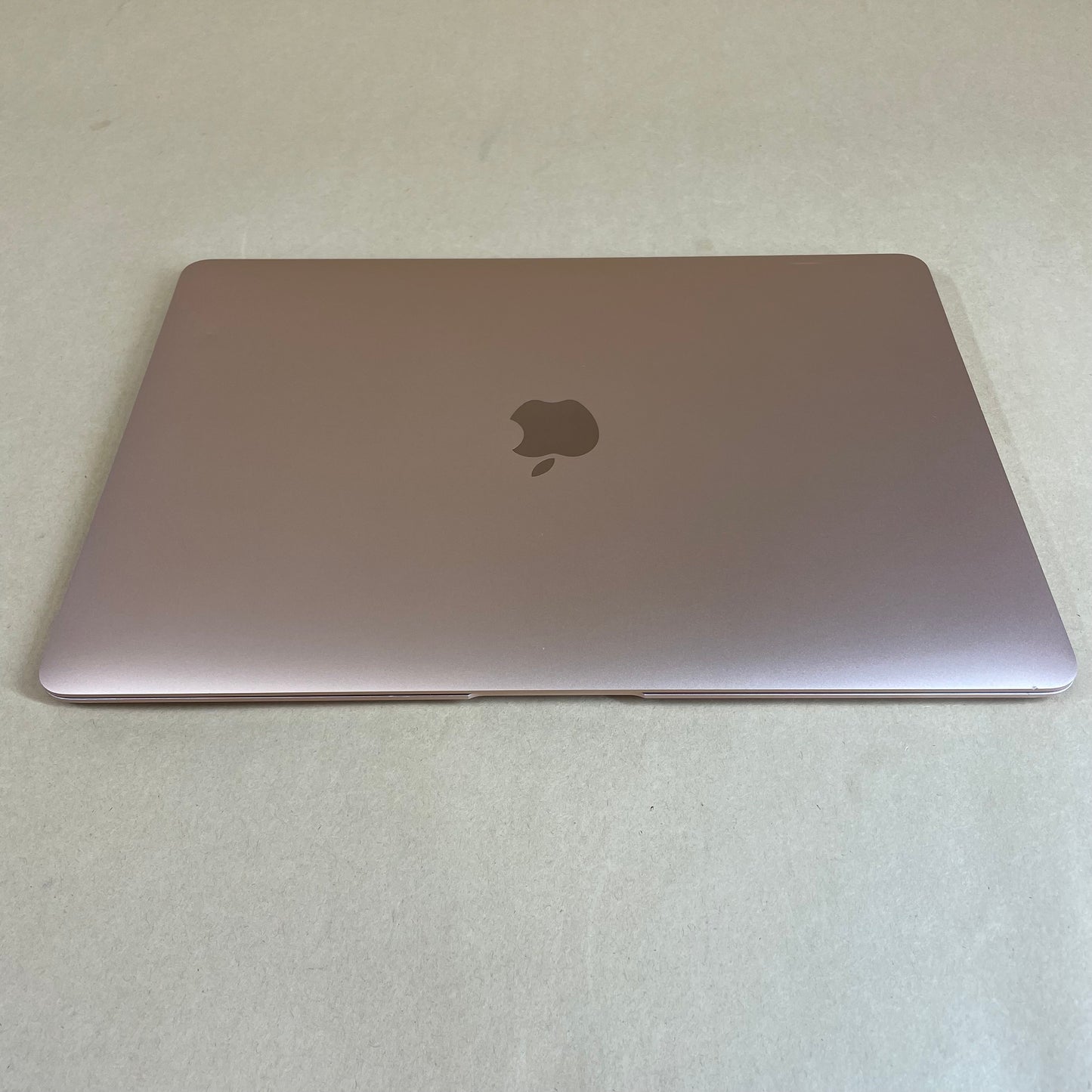 2020 Apple MacBook Air 13.3" M1 7C GPU 3.2GHz 8GB RAM 256GB SSD A2337