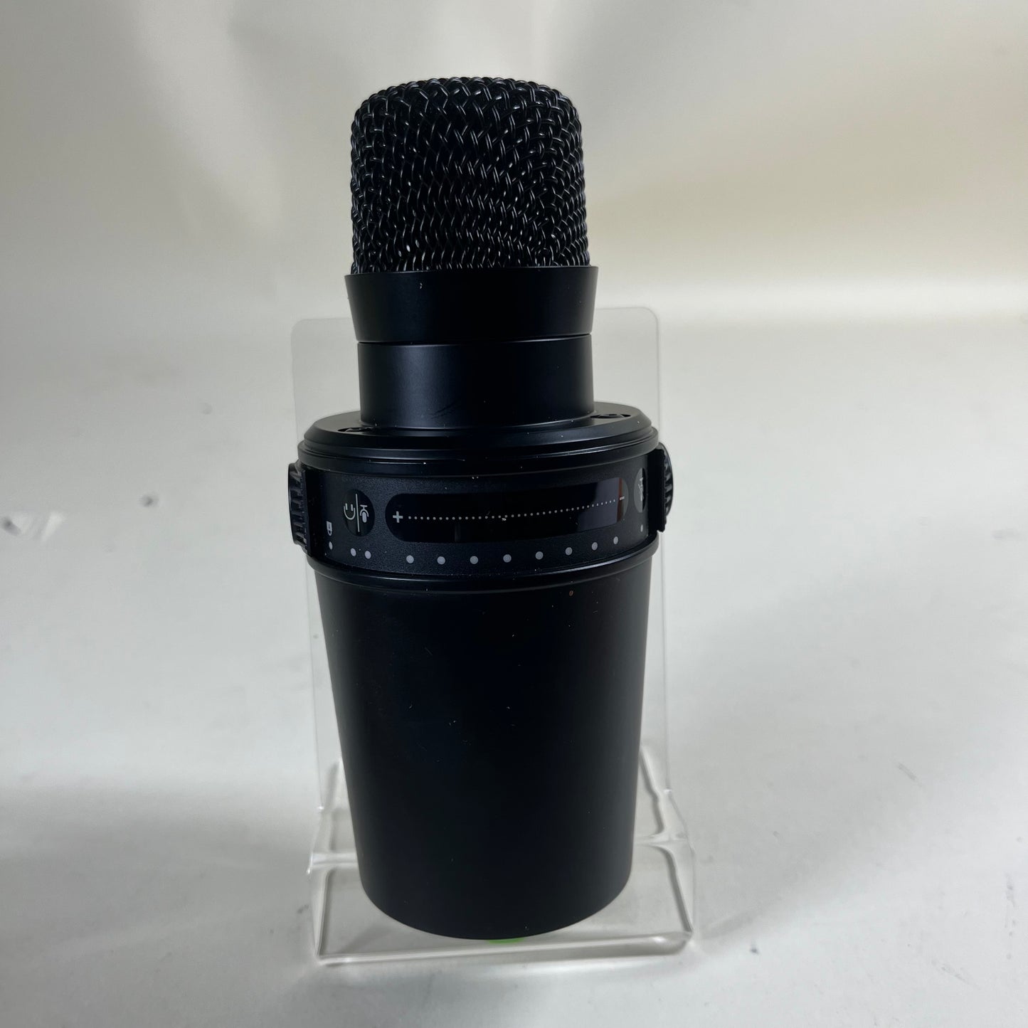 Shure MV7 50Hz to 16Khz Broadcast Dynamic Microphone