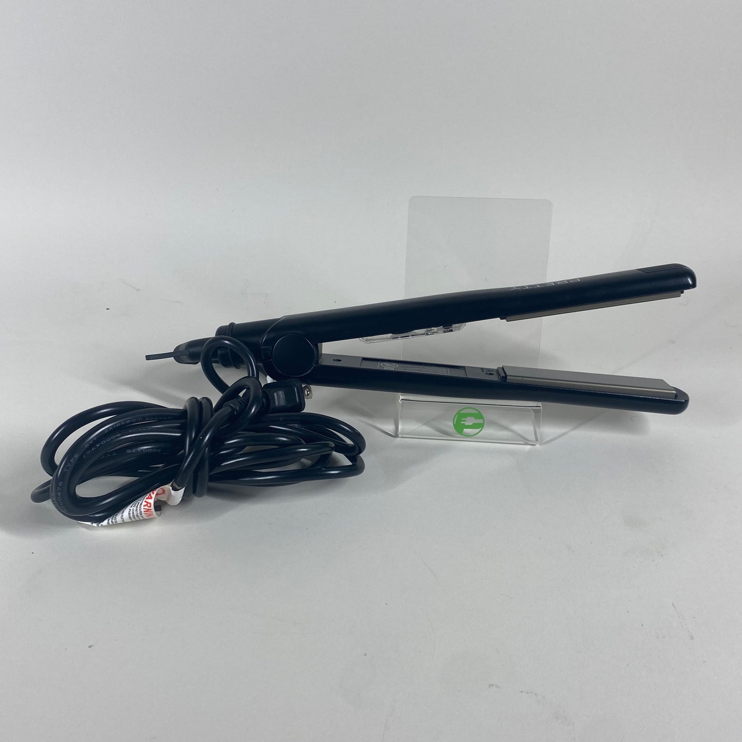 New Pretty in a Minute 1.25 Classic Black Flat Iron P1001