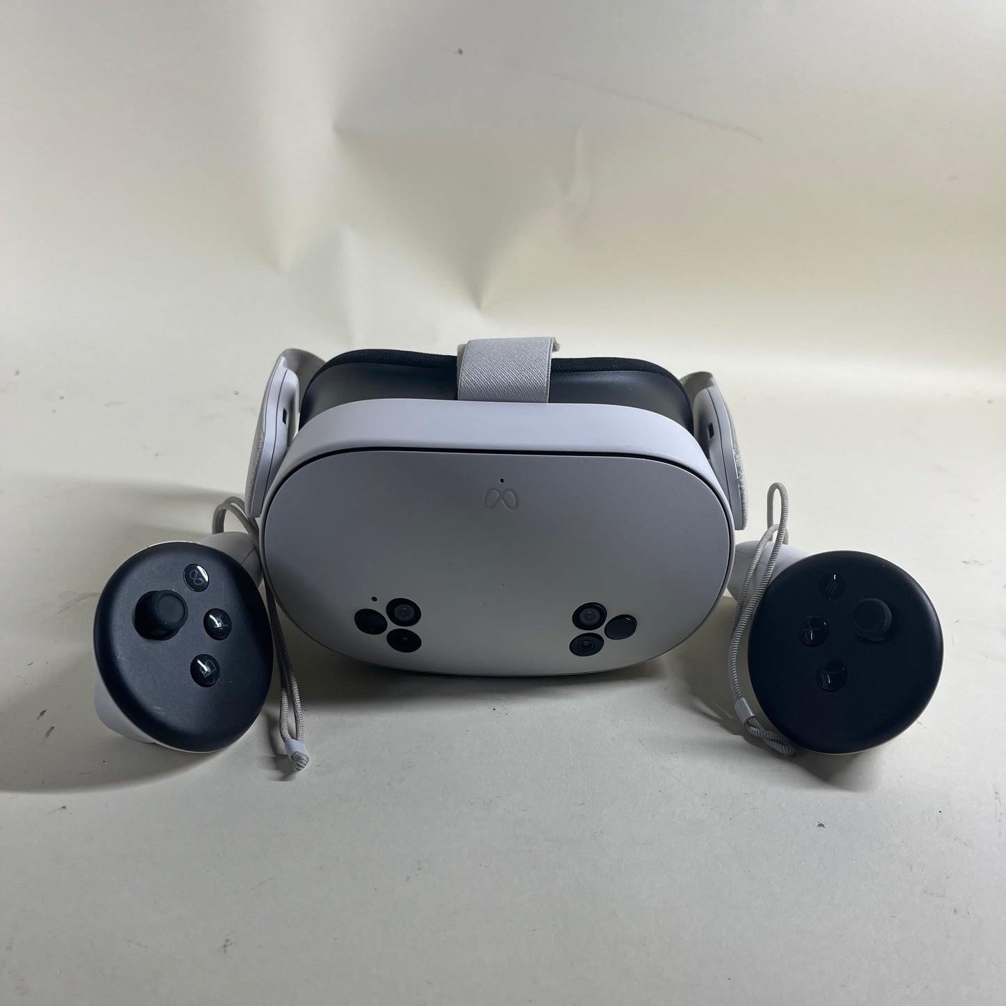 Meta Quest 3S 128GB Standalone All-in-One VR Headset KW49CM