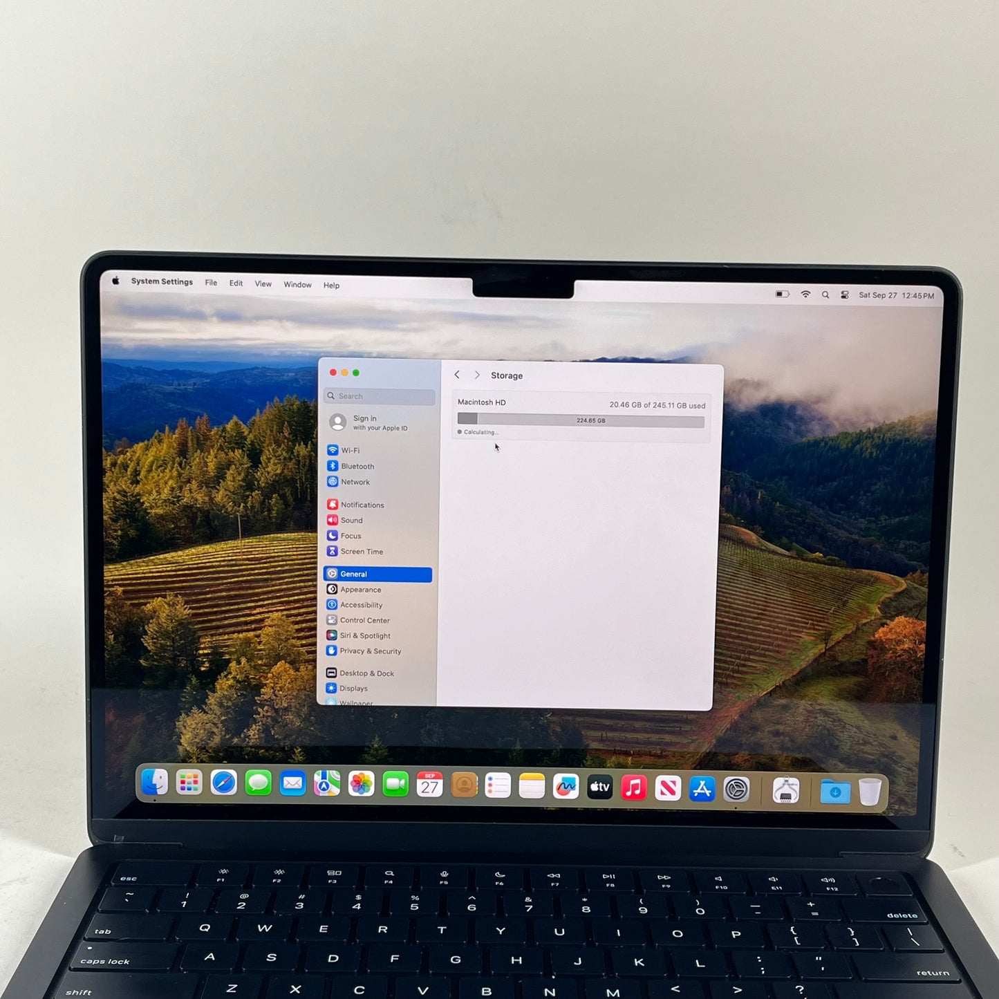 2022 Apple MacBook Air 13.6" M2 8C GPU 3.5GHz 8GB RAM 256GB SSD A2681