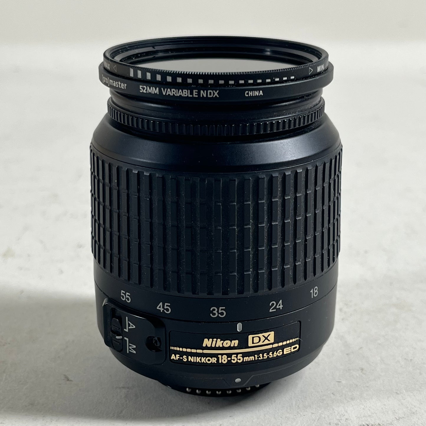 Nikon AF-S NIKKOR 18-55mm f/ 3.5-5.6 G