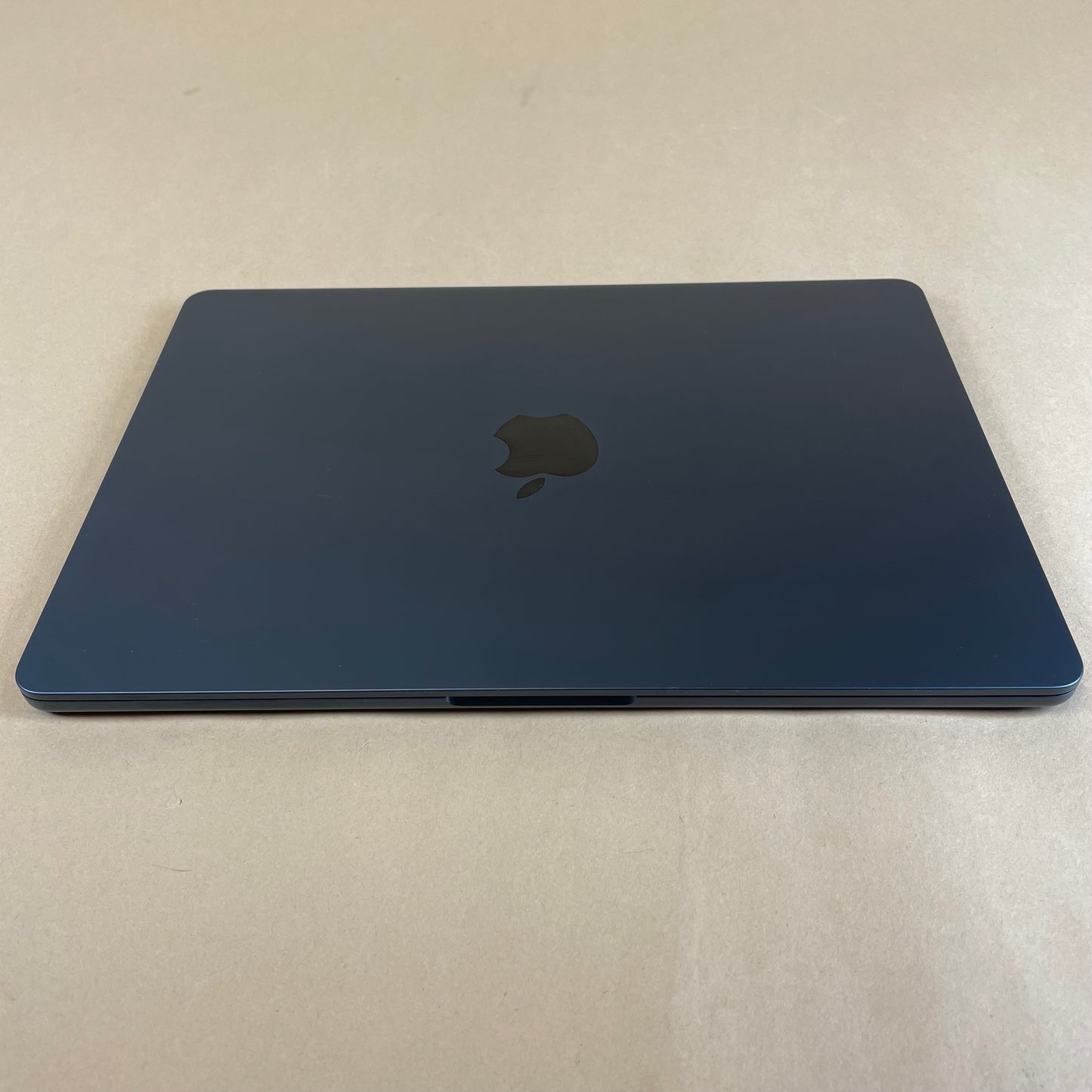 2024 Apple MacBook Air 13.6" M3 8C GPU 4.0GHz 16GB RAM 256GB SSD A3113