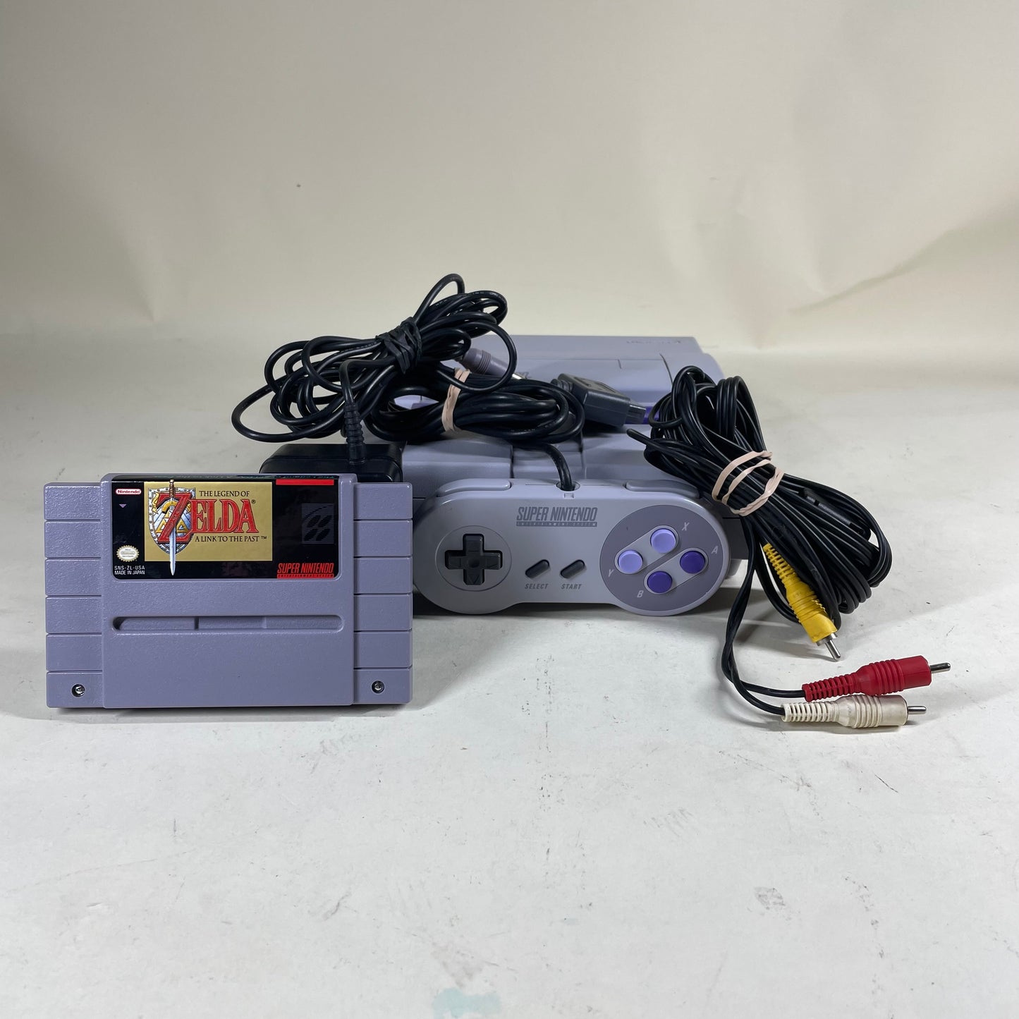 Nintendo Super Nintendo Entertainment System SNES Video Game Console SNS-001