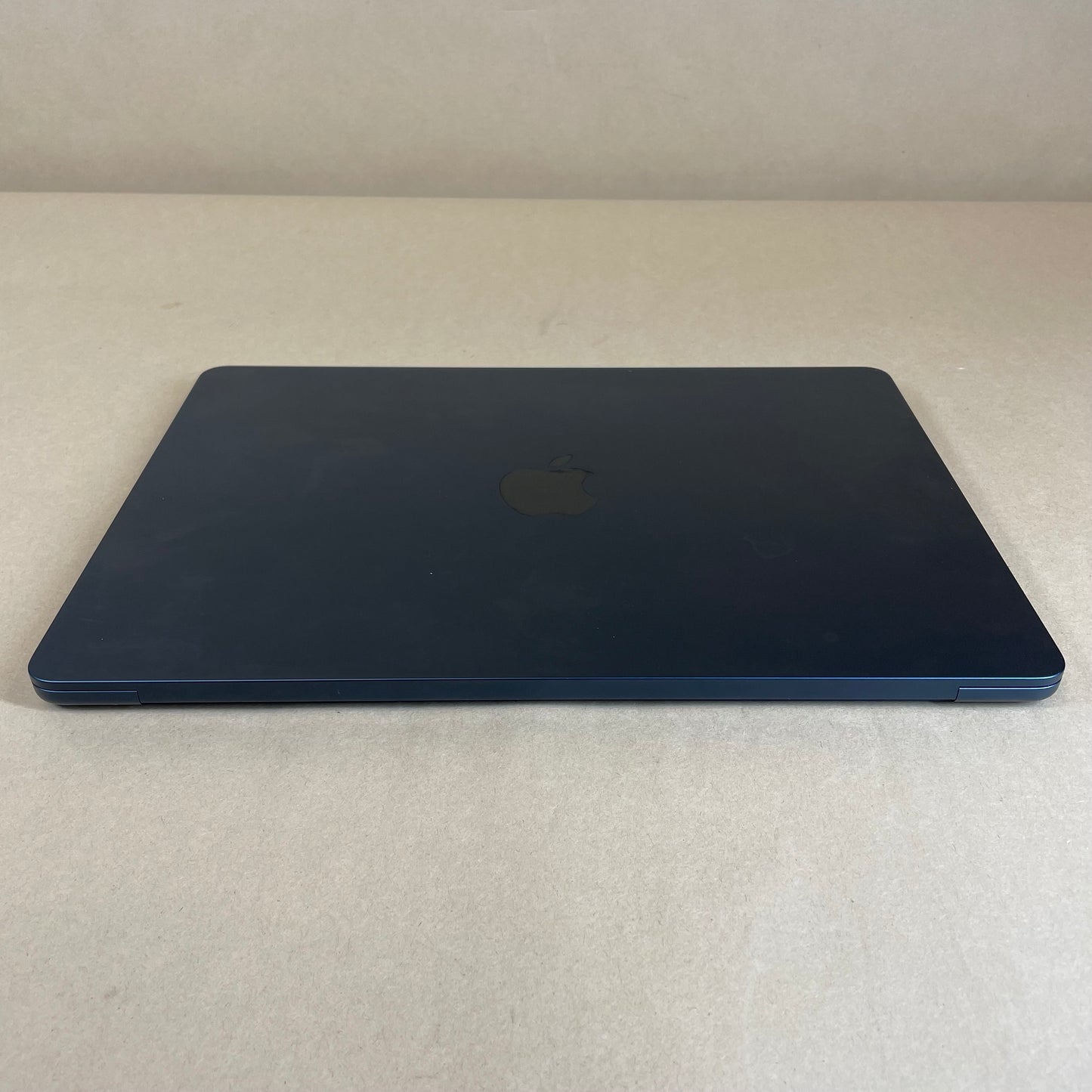 2024 Apple MacBook Air 13.6" M3 10C GPU 4.0GHz 16GB RAM 256GB SSD A3113