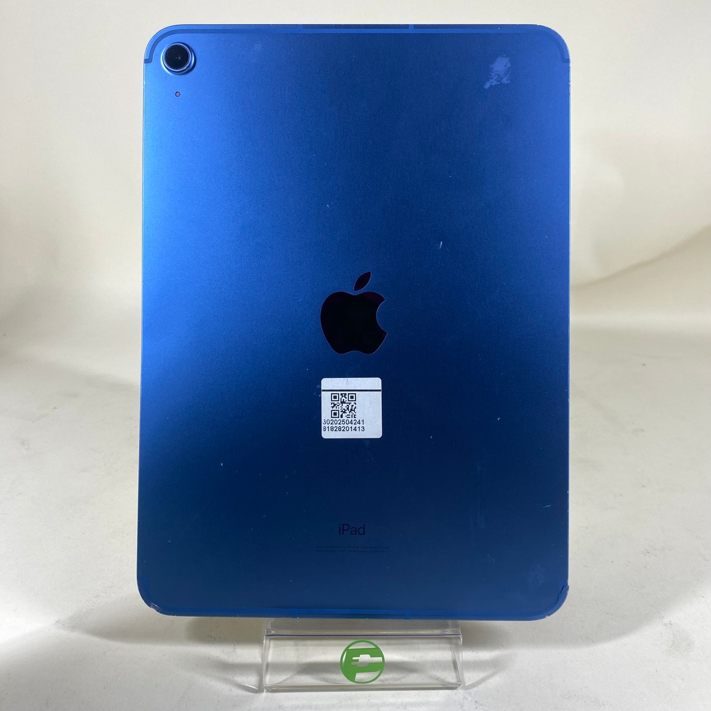 Broken Unlocked Apple iPad 10th Gen 64GB 17.5.1 MQ6K3LL/A