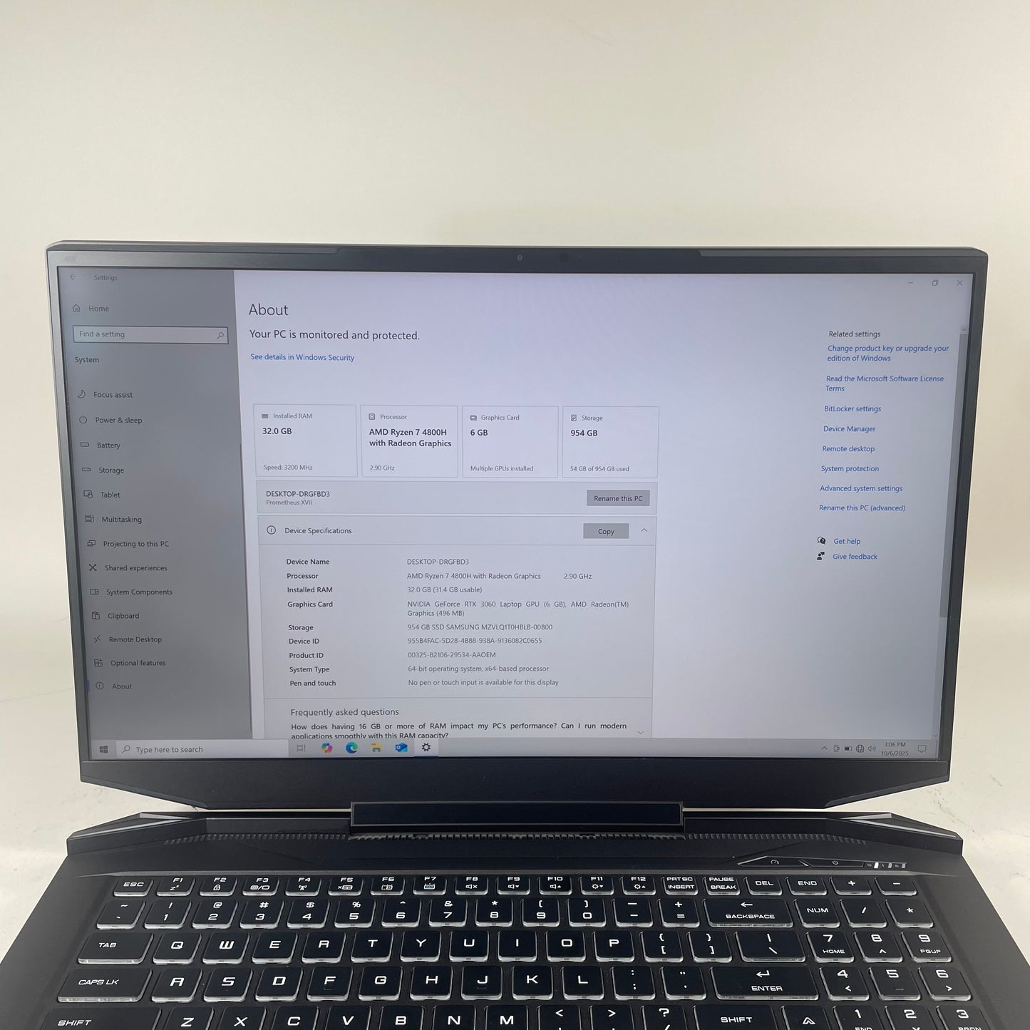 Eluktronics Prometheus XVII DRGFBD3 17.3" AMD Ryzen 7 4800h 2.9GHz 32GB RAM 1TB