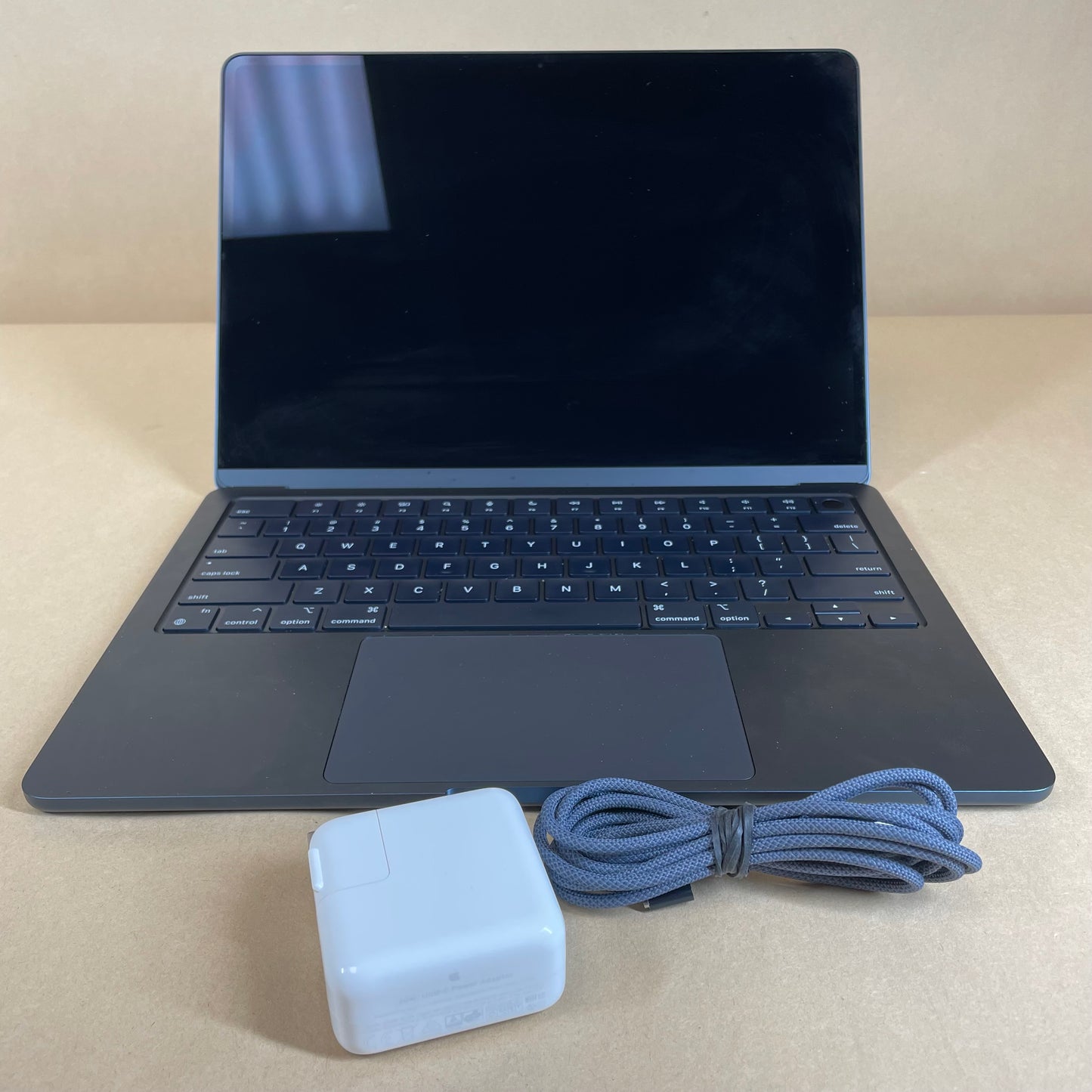 2024 Apple MacBook Air 13.6" M3 10C GPU 4.0GHz 16GB RAM 256GB SSD A3113