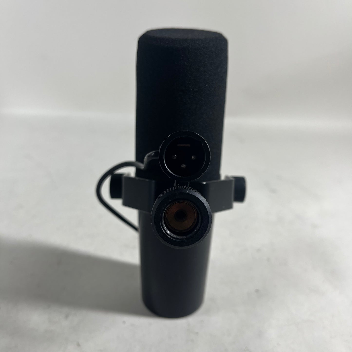 Shure SM7DB Dynamic Vocal Microphone With Built-In Preamp