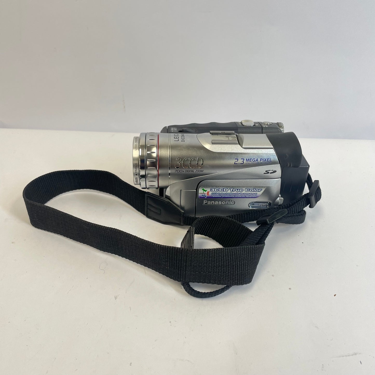 Panasonic PV-GS200 MiniDV Digital Camcorder VGN0L27