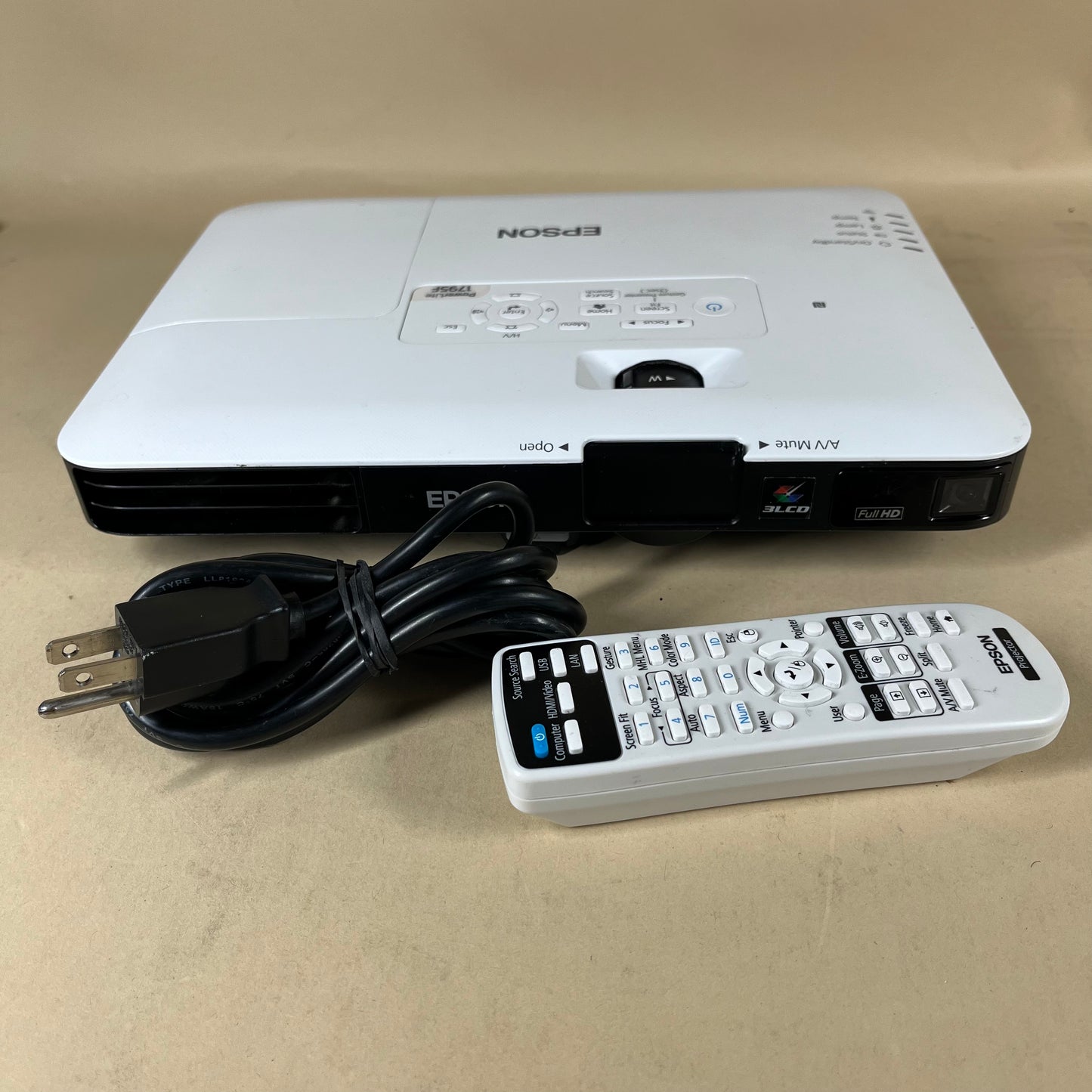 Epson PowerLite Full HD 1080P 3,200 Lumens Portable Projector H796A