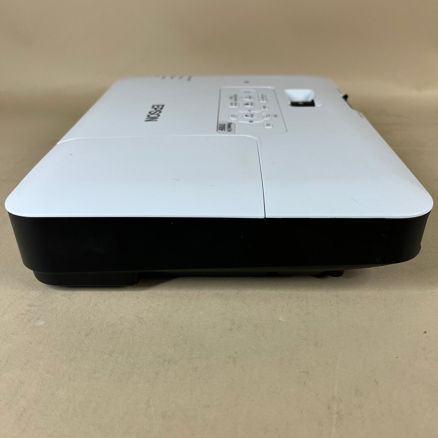 Epson PowerLite Full HD 1080P 3,200 Lumens Portable Projector H796A