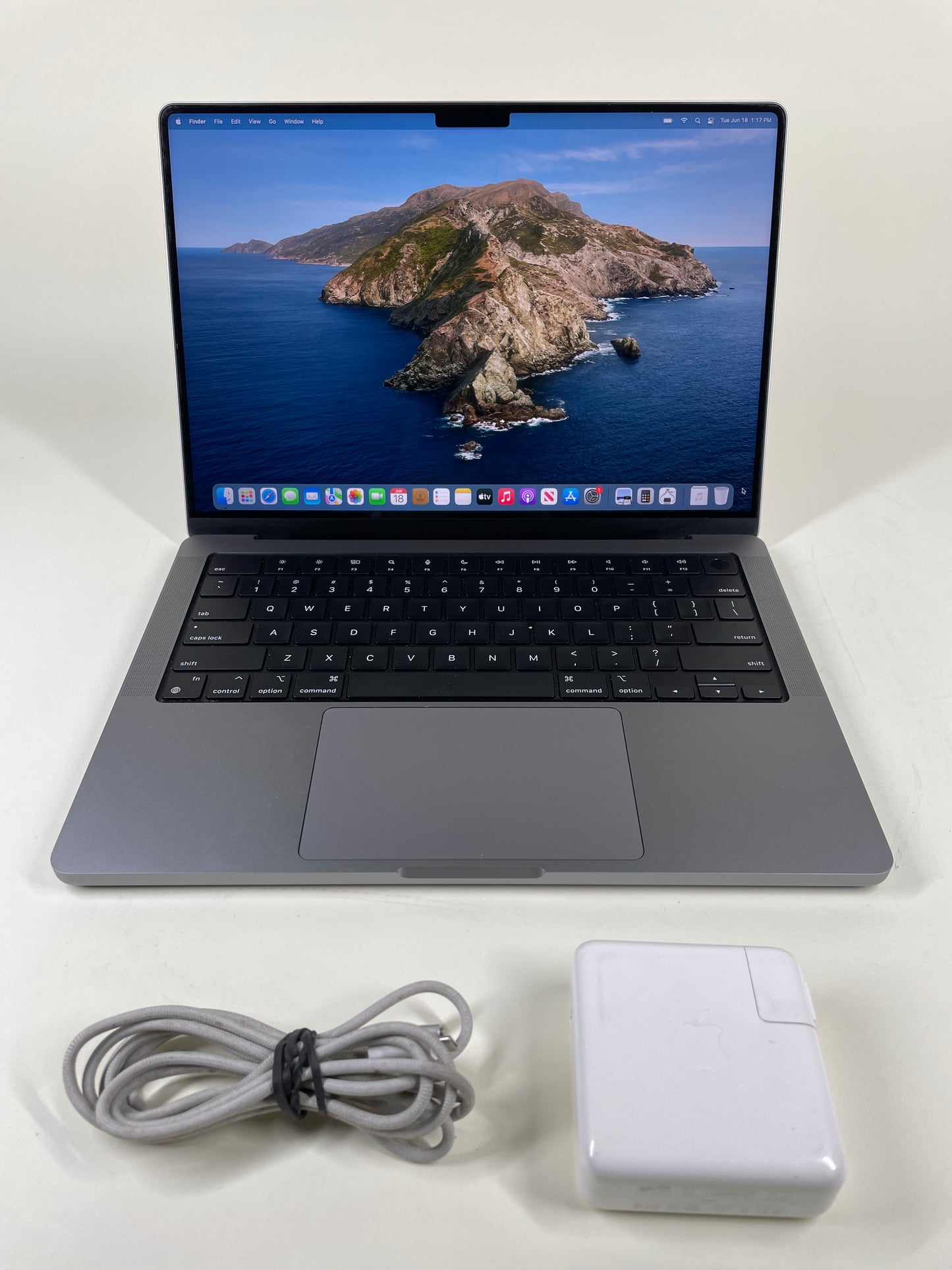 2021 Apple MacBook Pro 14" M1 3.2GHz 16GB RAM 512GB SSD Space Gray A2442