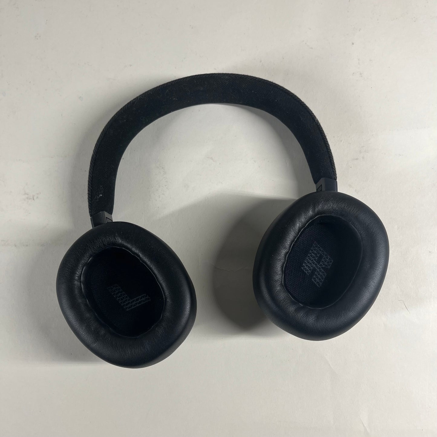 JBL Live 770NC Wireless Over-Ear Bluetooth Headphones Black LIVE770NC