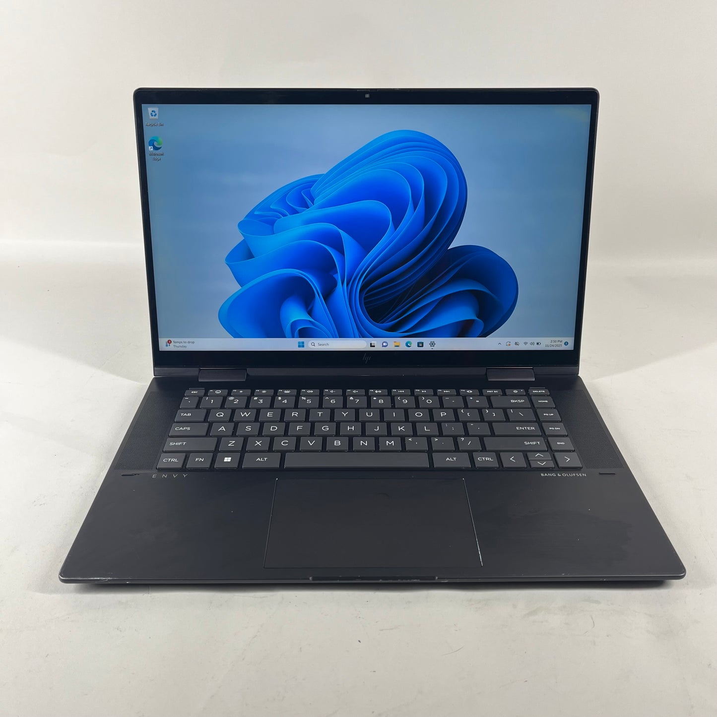HP Envy x360 15-FH0013DX 15.6" Ryzen 5 7530U 2.0GHz 8GB RAM 256GB SSD