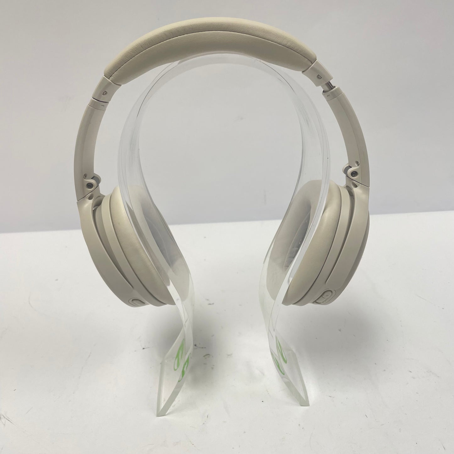 Bose QuietComfort Over-Ear Noise Cancelling Bluetooth Headphones White