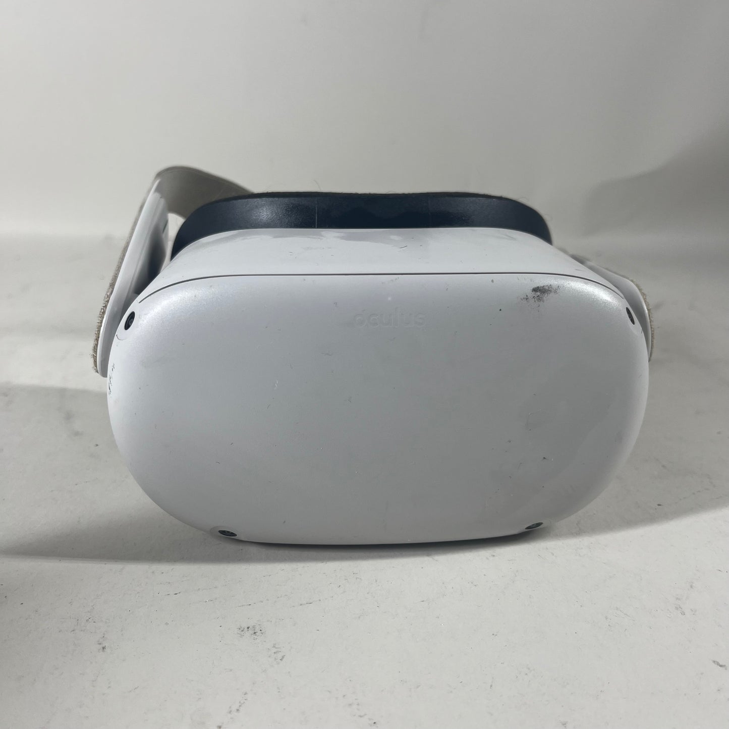 Meta Quest 2 128GB Standalone All-in-One VR Headset KW49CM