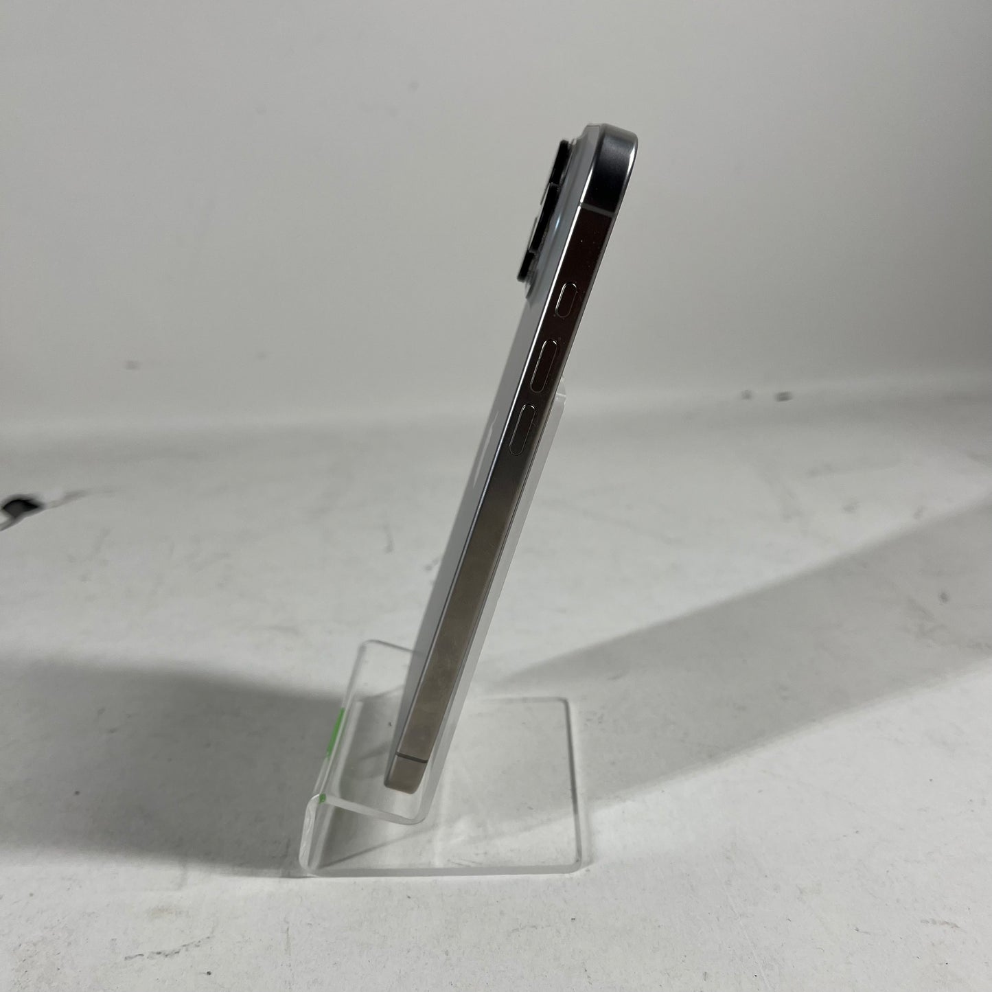 Factory Unlocked Apple iPhone 16 Pro Max 256GB White Titanium MYW63LL/A