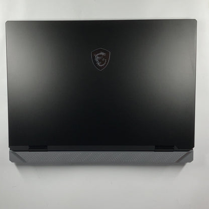 MSI Titan 18 HX AI 18" Ultra 9 285HX 2.8GHz 96GB RAM 2TB SSD GeForce RTX 5090
