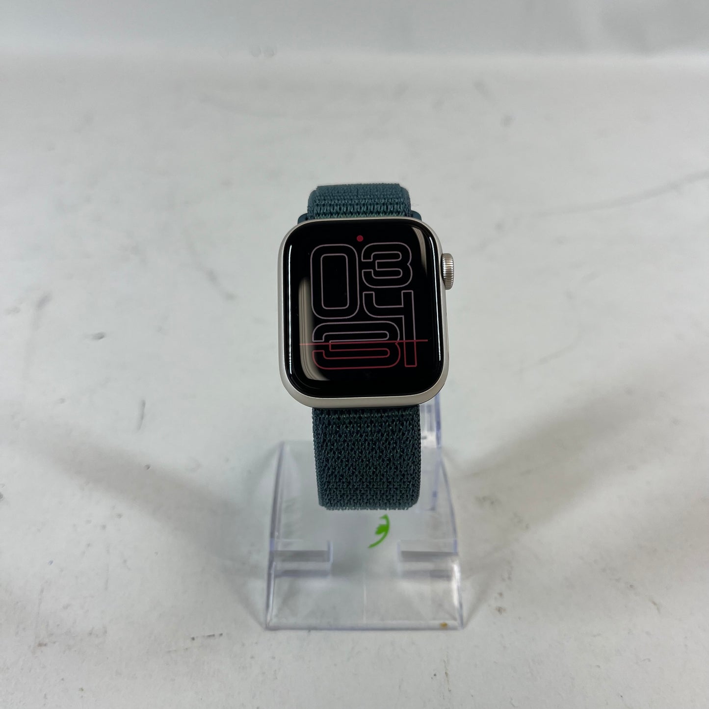 Unlocked Apple Watch SE 2nd Gen 40MM Silver Aluminum MXFX3LL/A