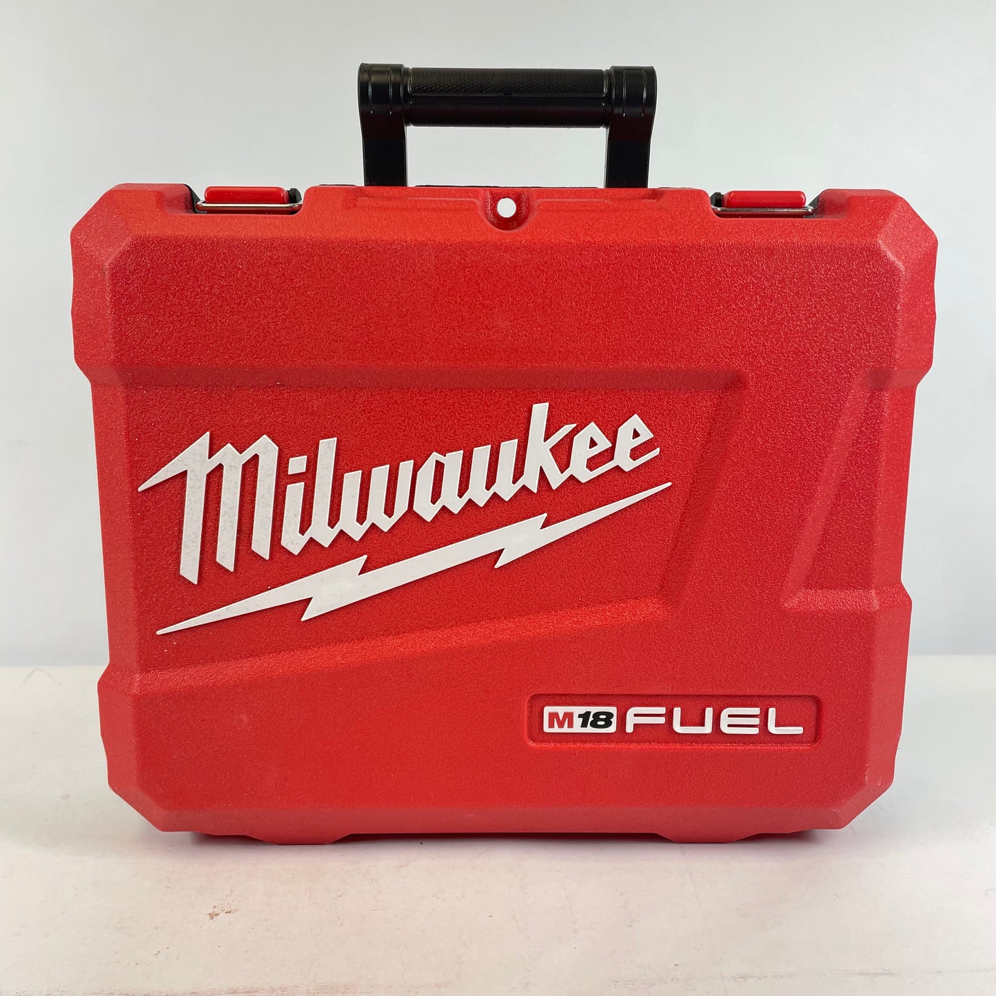 New Milwaukee 2904-22 M18 18V 1/2" Hammer Drill/Driver Set