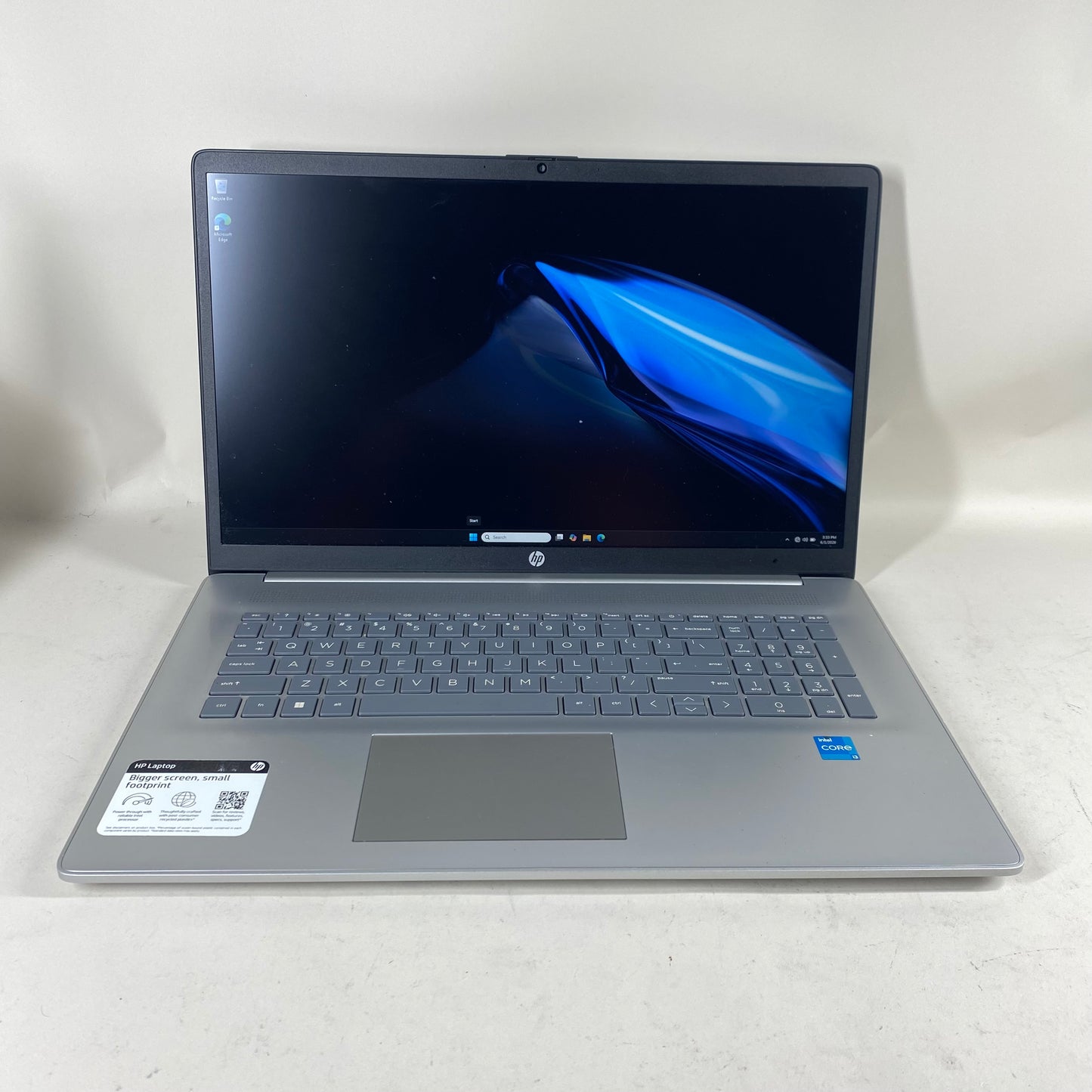 HP Laptop 17-CN2083DX 17.3" i3-1215U 1.2GHz 8GB RAM 256GB SSD