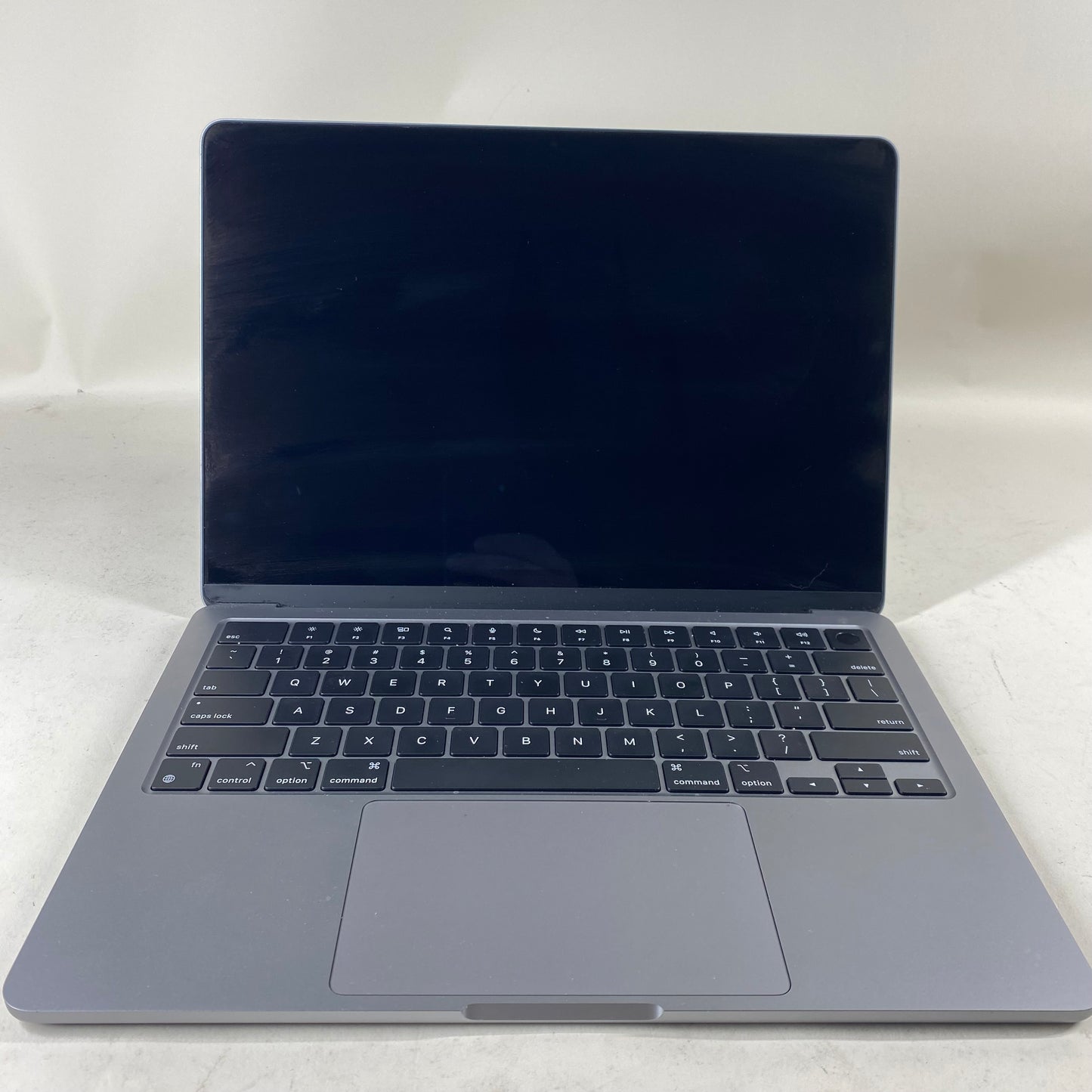 2022 Apple MacBook Air 13.6" M2 8C GPU 3.5GHz 16GB RAM 256GB SSD A2681