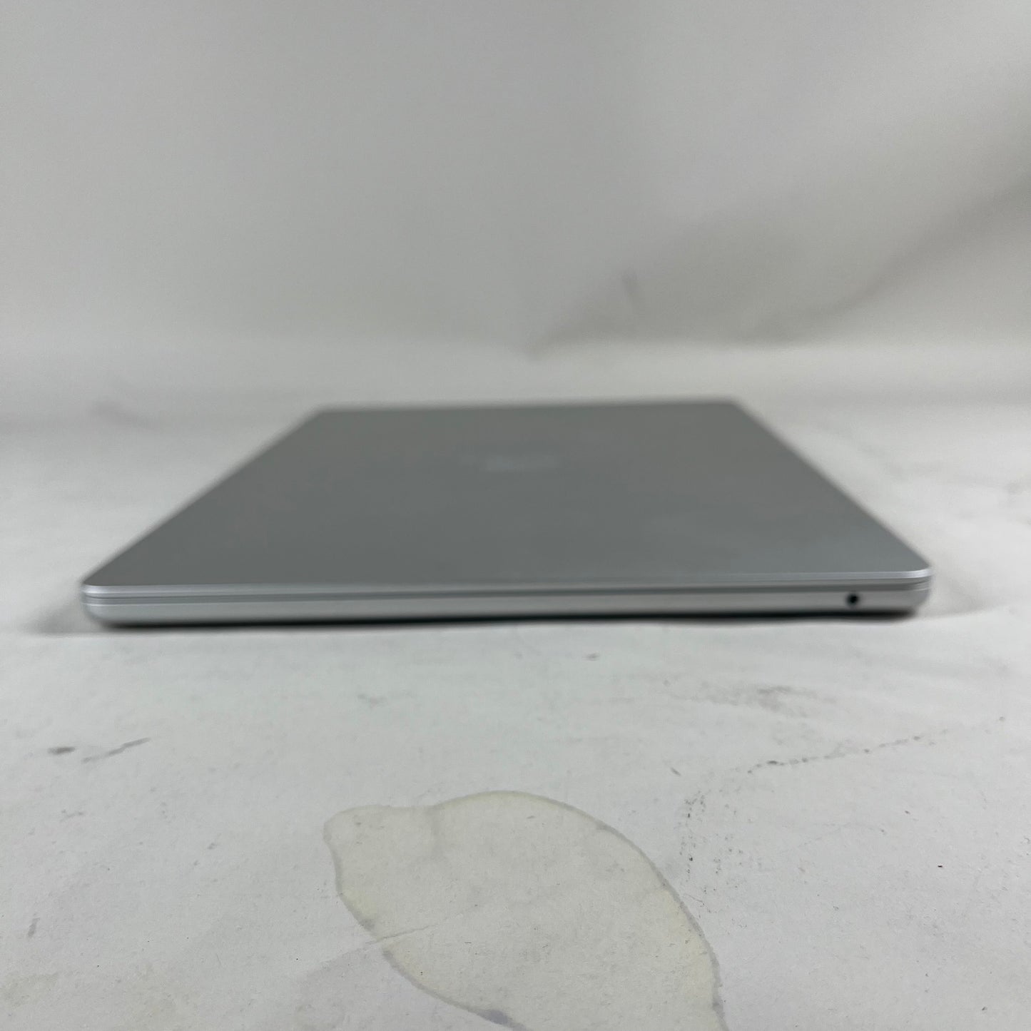 2024 Apple MacBook Air 15" M3 10C GPU 4.0GHz 24GB RAM 1TB SSD A3114