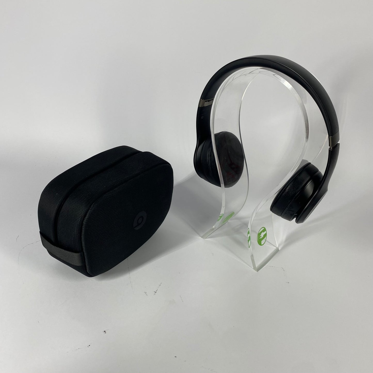 Beats Solo4 Wireless On-Ear Bluetooth Headphones Black A3140