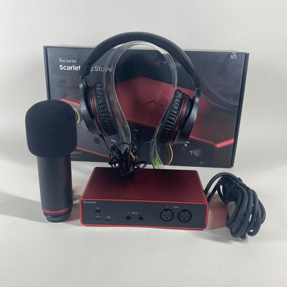 FOCUSRITE 2I2 STUDIO Audio Interface Bundle MOSC0040