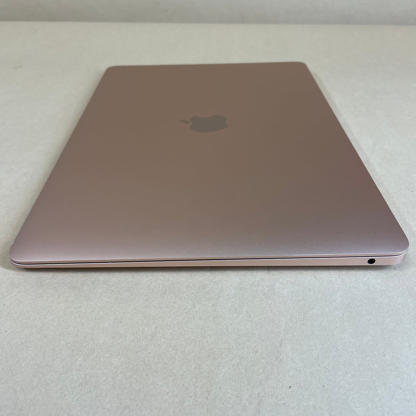 2020 Apple MacBook Air 13.3" M1 7C GPU 3.2GHz 8GB RAM 256GB SSD A2337