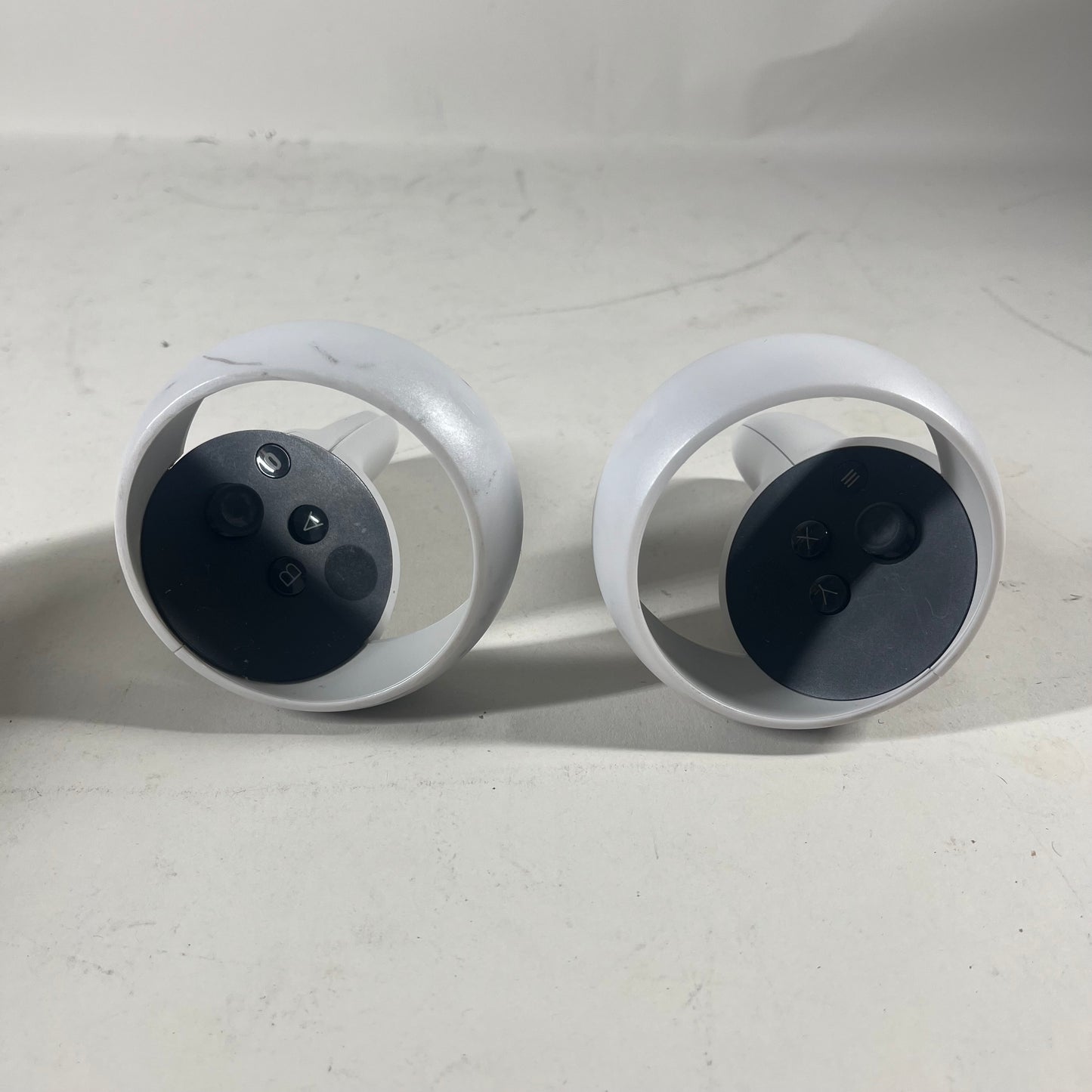 Meta Quest 2 128GB Standalone All-in-One VR Headset KW49CM