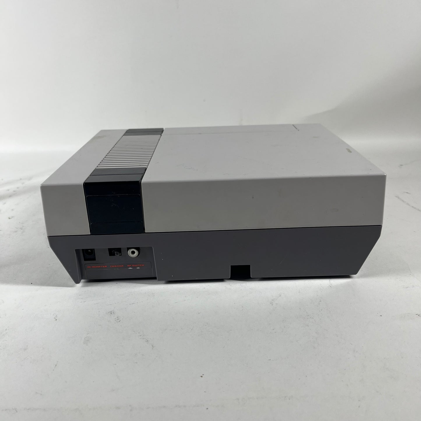 Nintendo Entertainment System NES Video Game Console NES-001 Gray